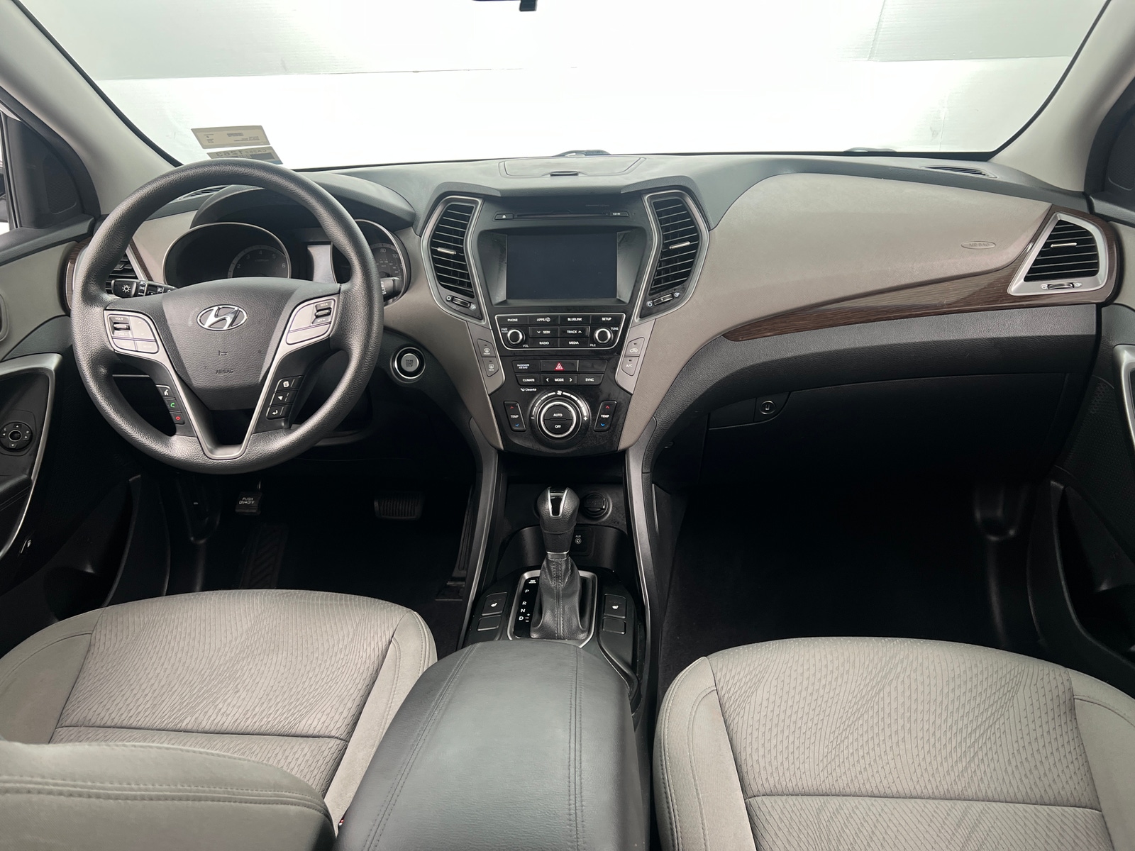 Thumbnail: 2018 Hyundai Santa Fe - 3