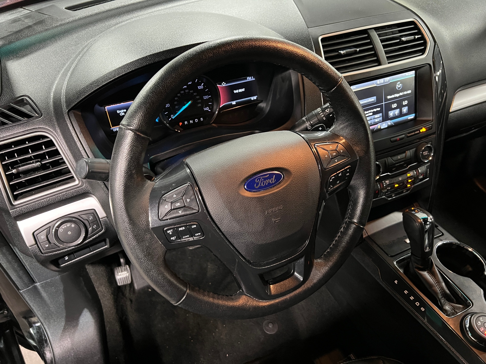 Thumbnail: 2016 Ford Explorer - 4