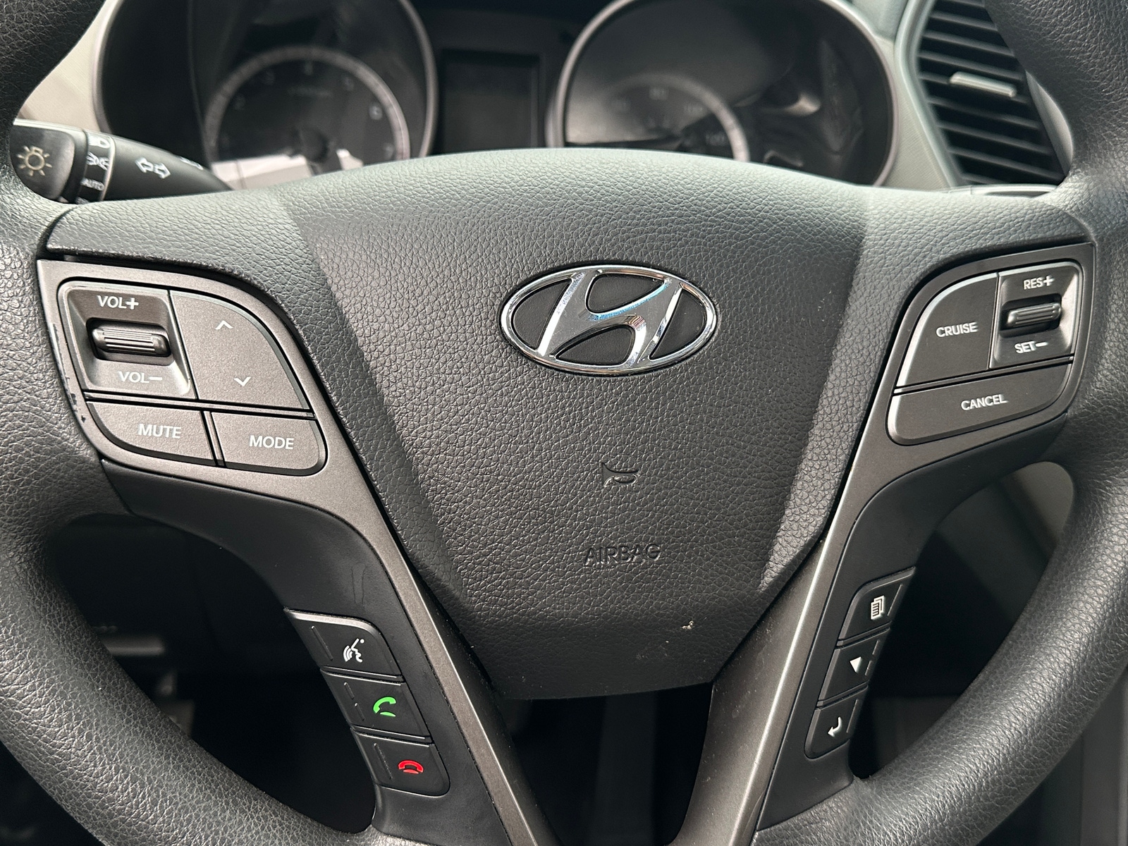 Thumbnail: 2018 Hyundai Santa Fe - 5
