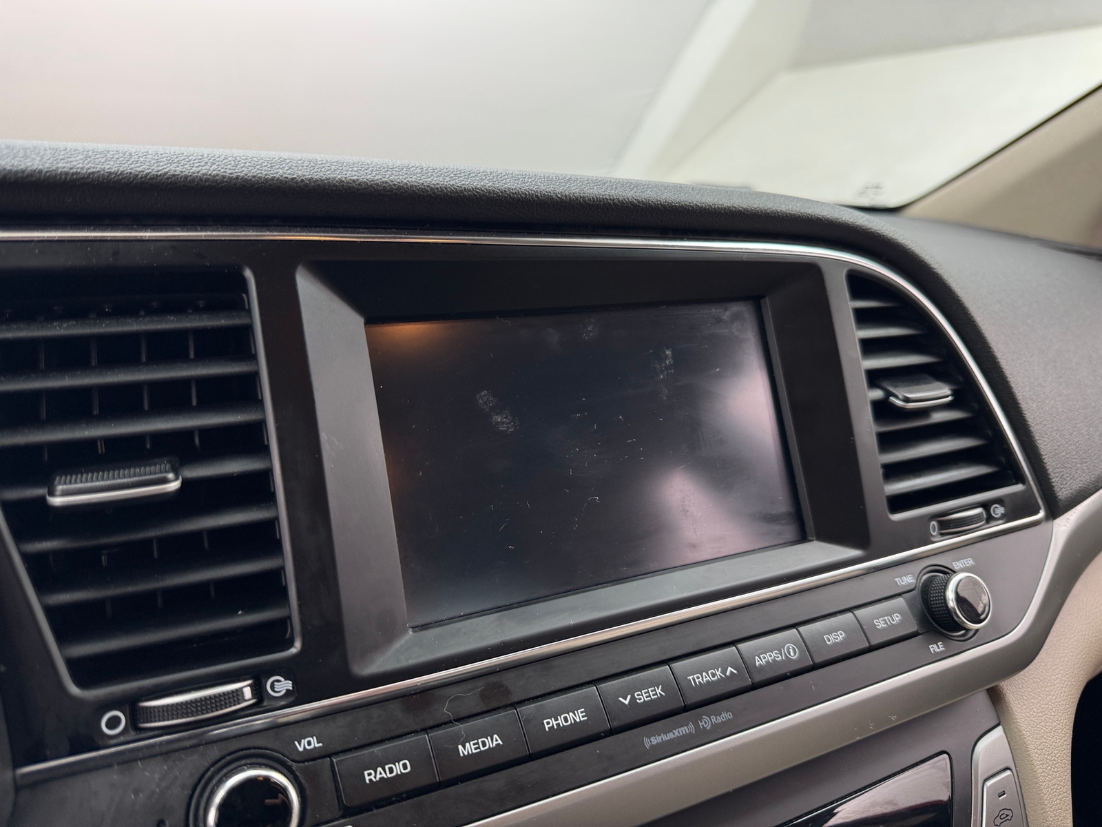Thumbnail: 2017 Hyundai Elantra - 4