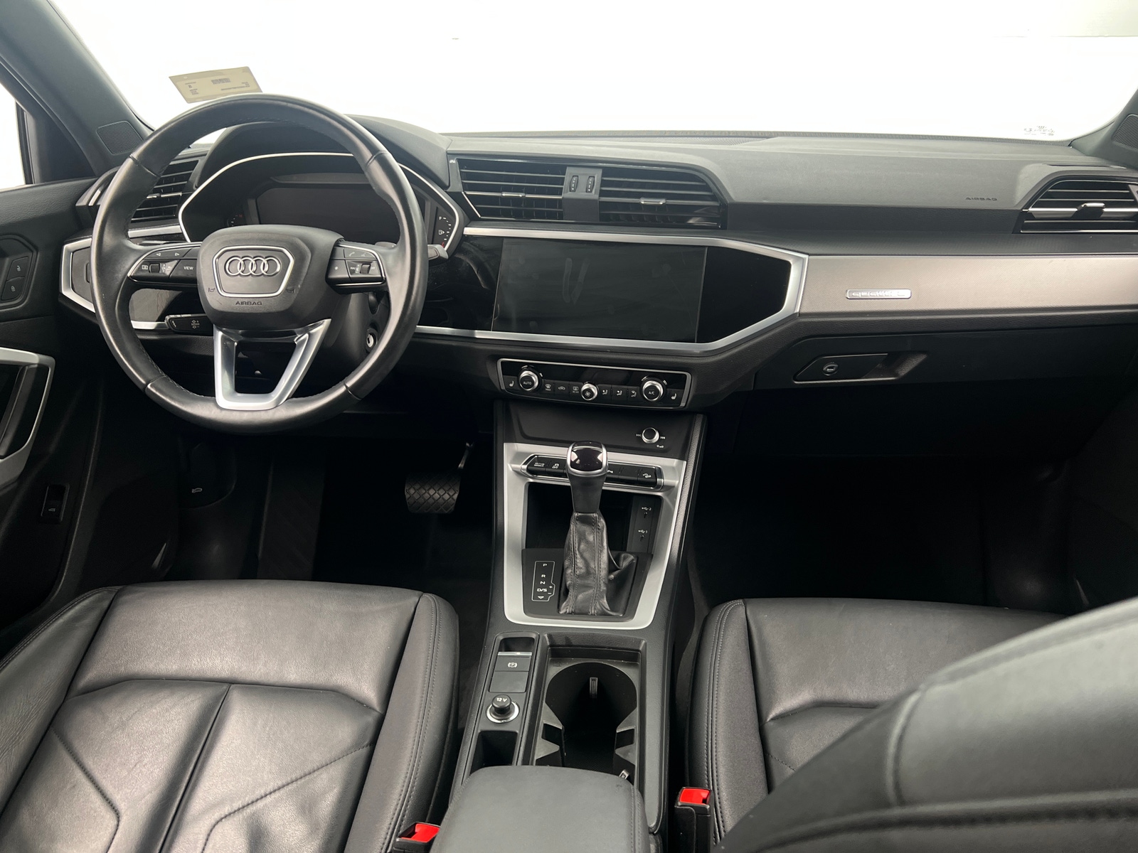 Thumbnail: 2023 Audi Q3 - 2