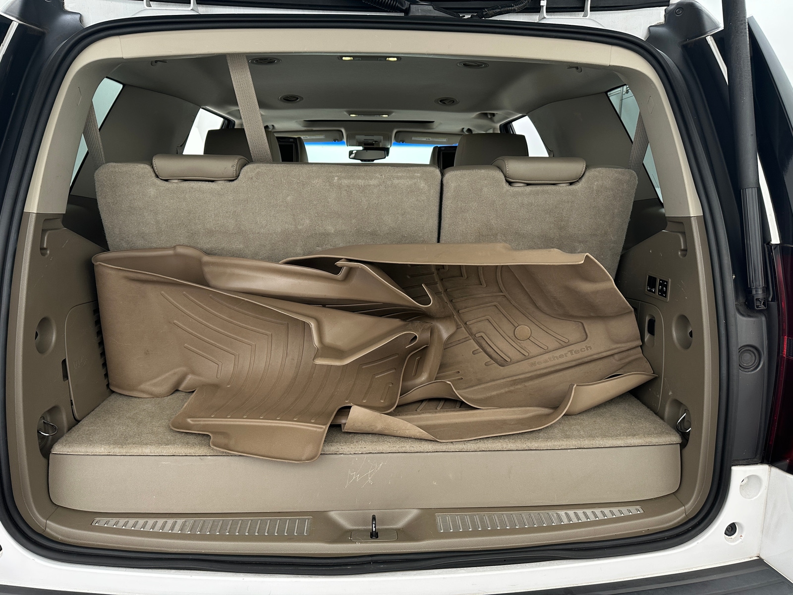 Thumbnail: 2016 Chevrolet Tahoe - 6