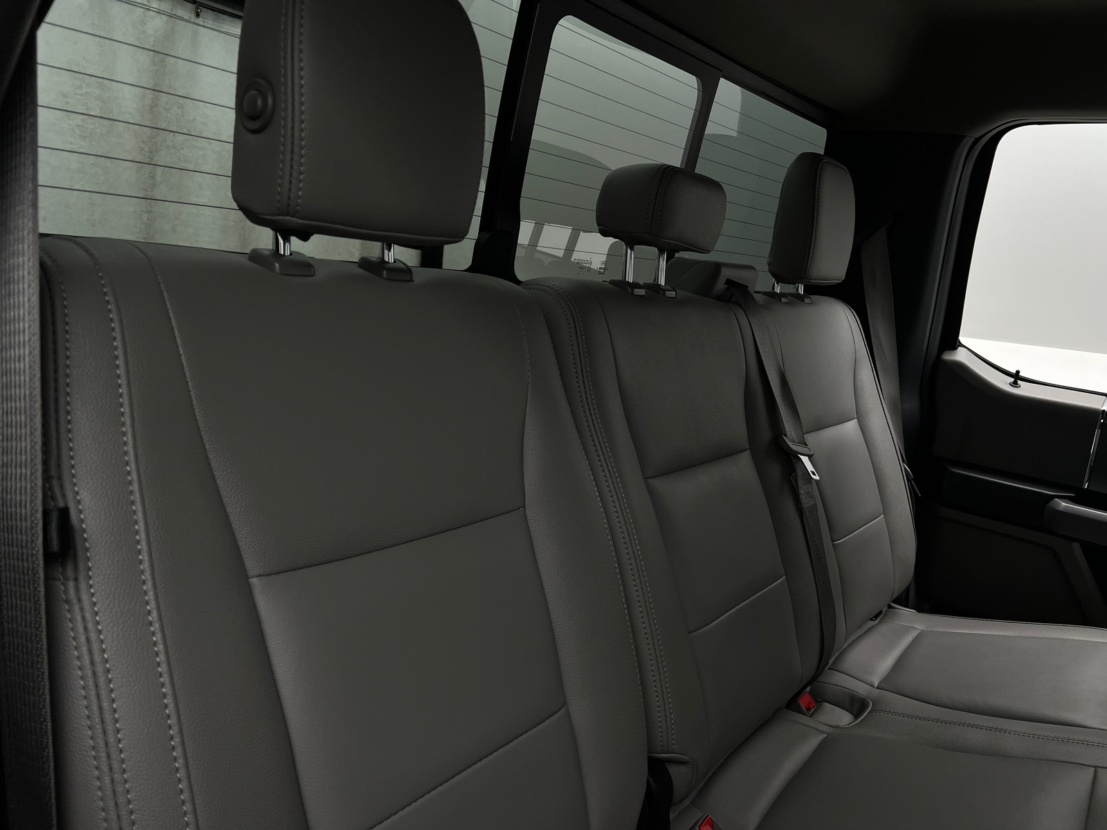 Thumbnail: 2018 Ford Econoline - 5