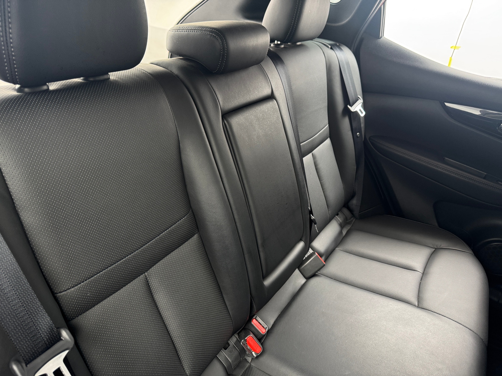 Thumbnail: 2017 Nissan Rogue Sport - 5