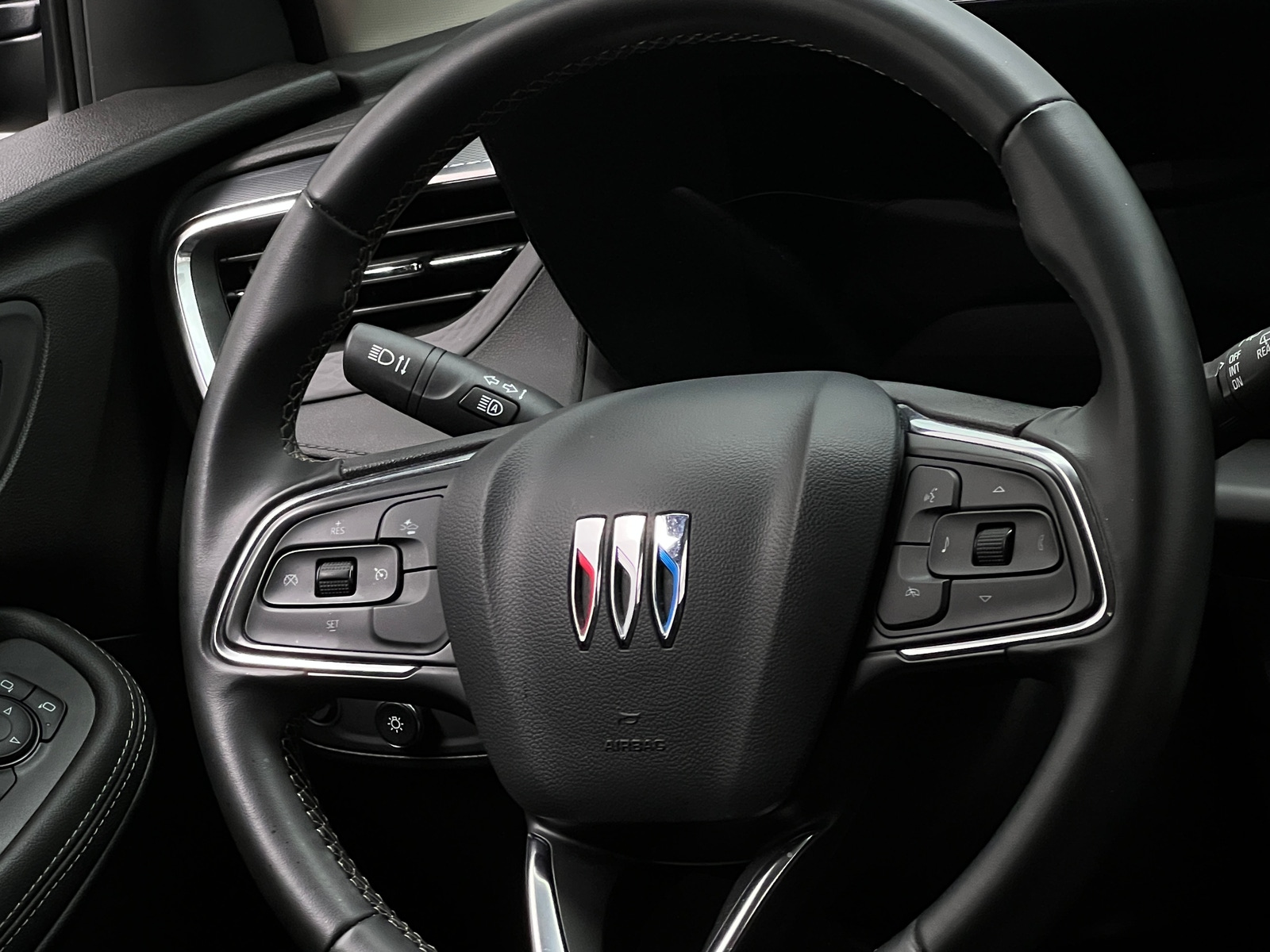 Thumbnail: 2024 Buick Encore GX - 4