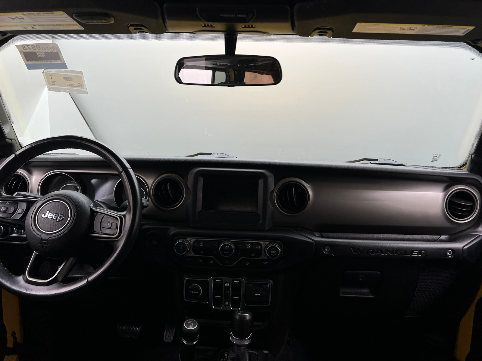 Thumbnail: 2019 Jeep Wrangler - 3