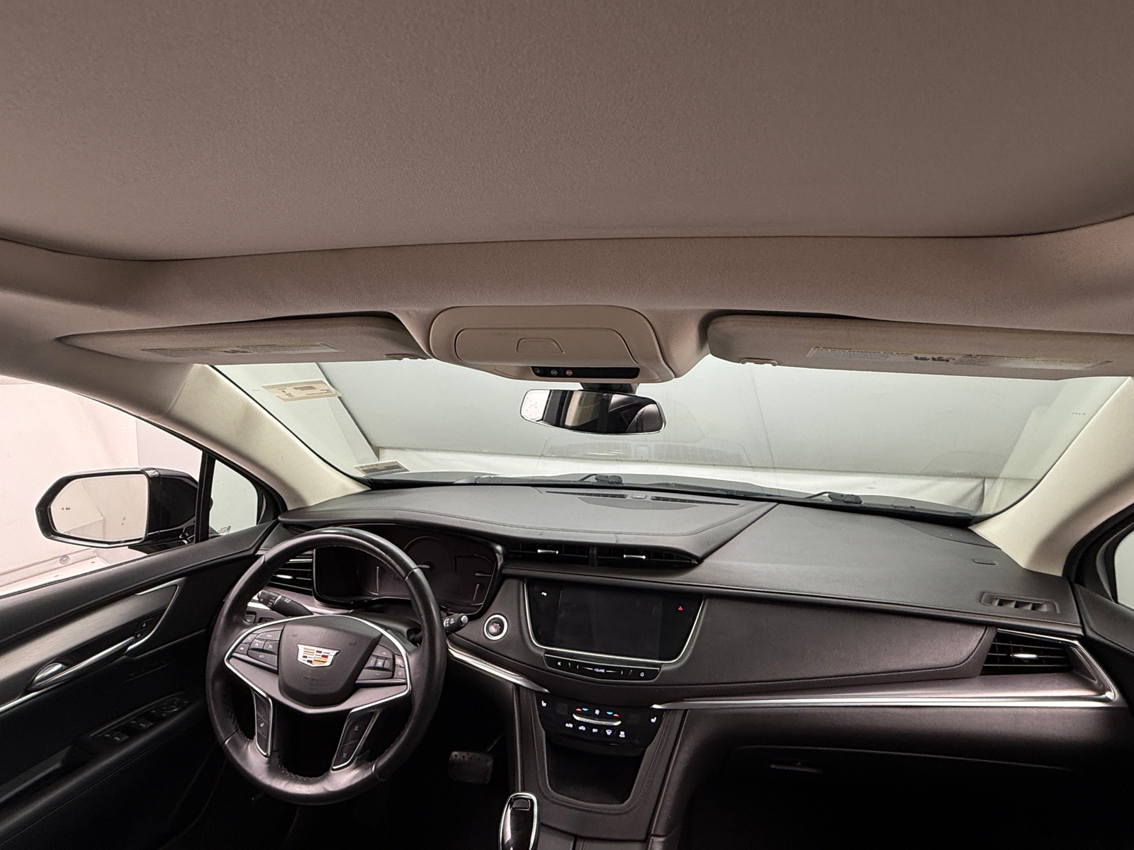 Thumbnail: 2018 Cadillac XT5 - 2