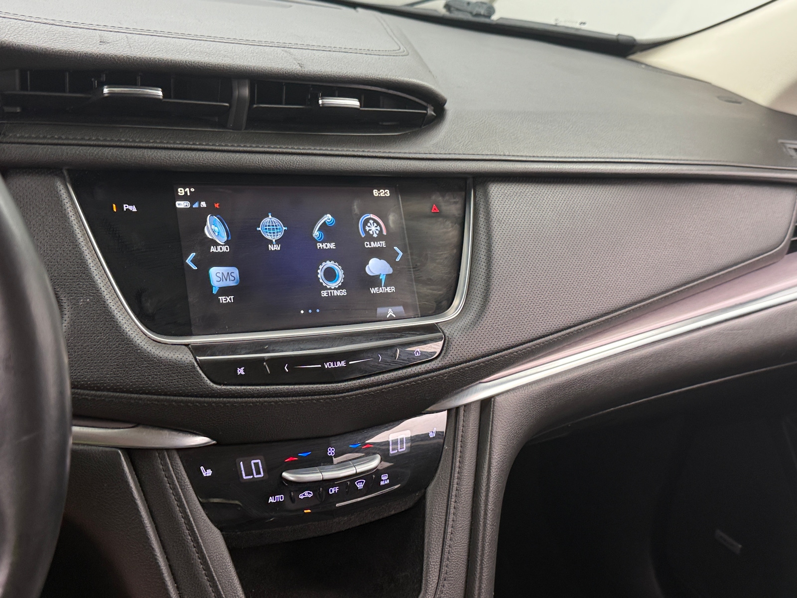 Thumbnail: 2018 Cadillac XT5 - 3