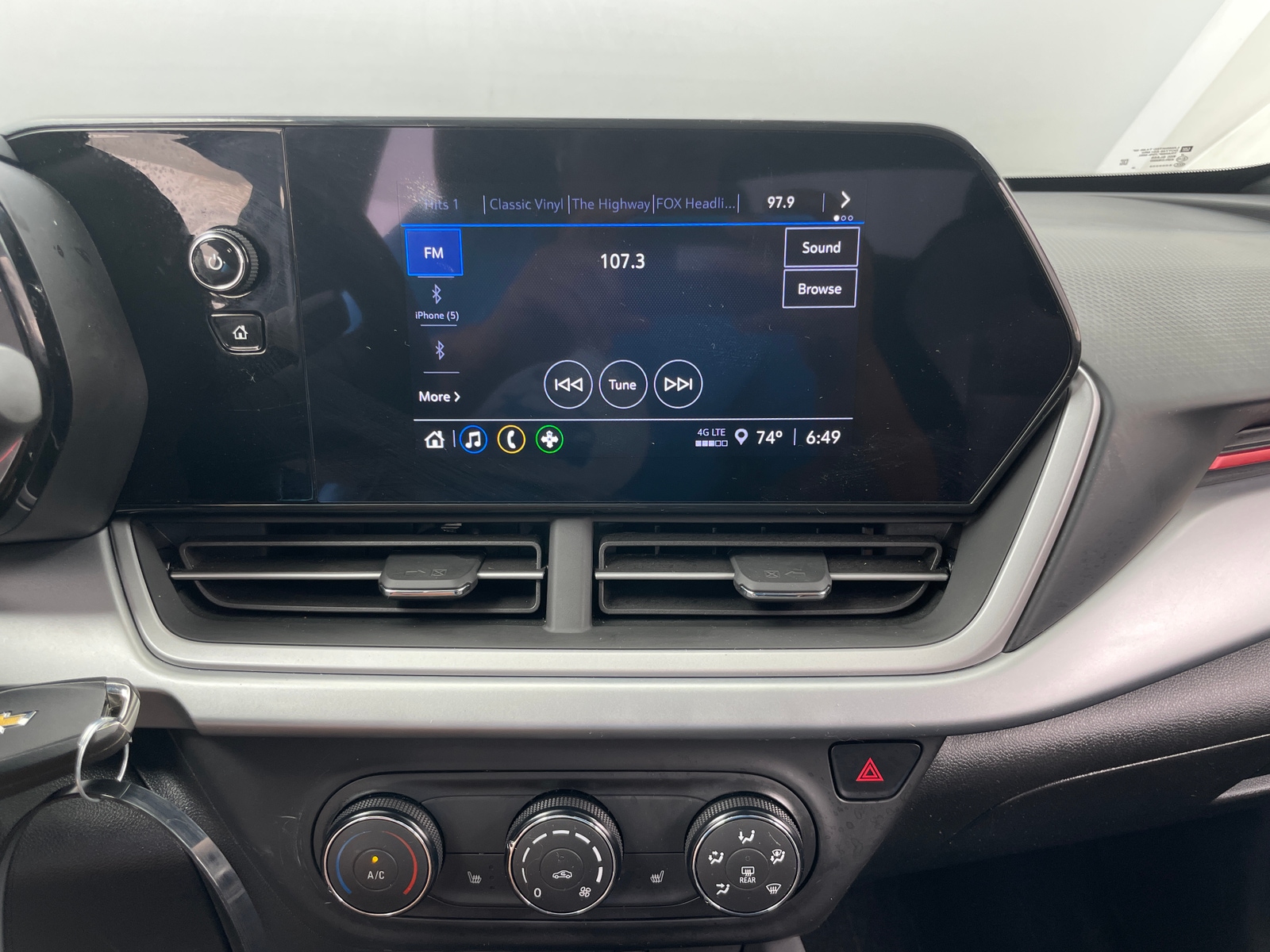 Thumbnail: 2024 Chevrolet Trax - 4