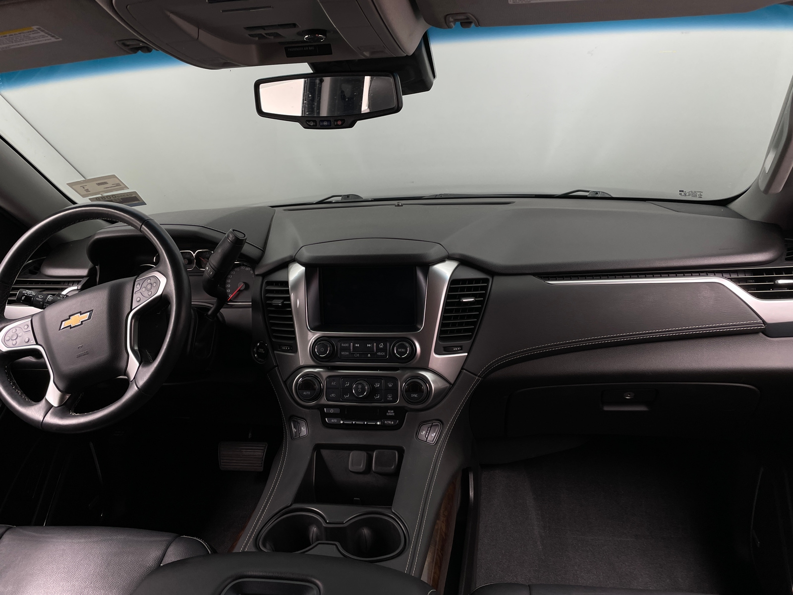 Thumbnail: 2019 Chevrolet Tahoe - 2
