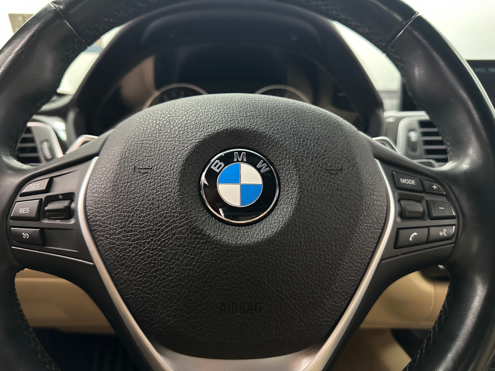 Thumbnail: 2018 BMW 4 Series - 4
