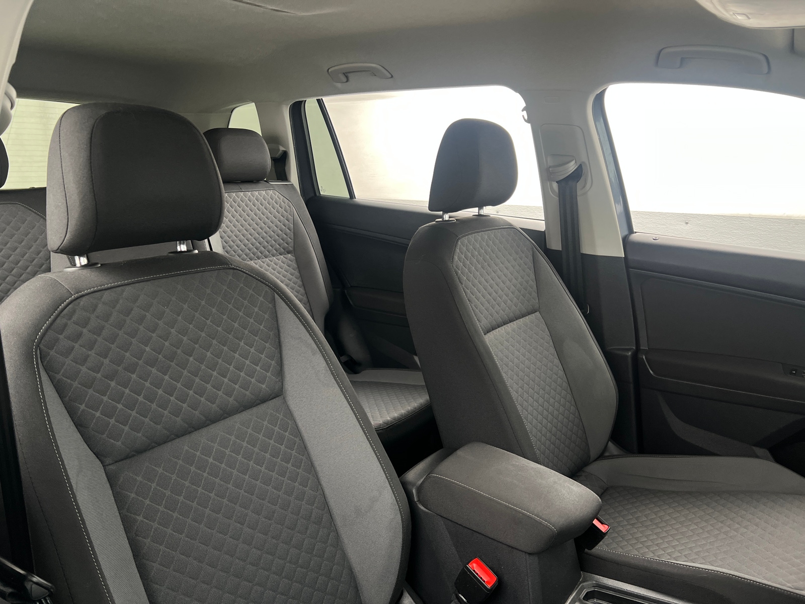 Thumbnail: 2018 Volkswagen Tiguan - 2
