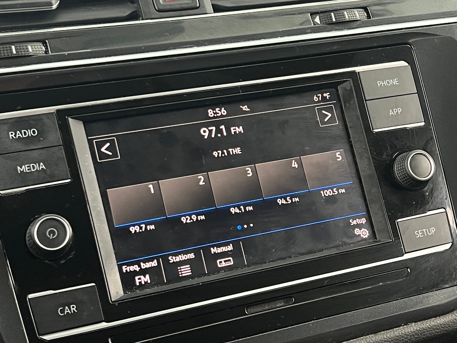 Thumbnail: 2018 Volkswagen Tiguan - 4