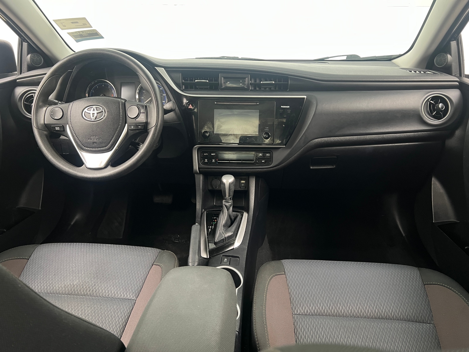 Thumbnail: 2017 Toyota Corolla - 3