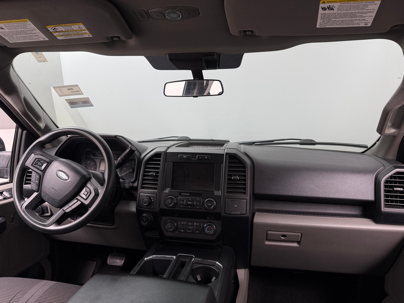 Thumbnail: 2019 Ford Econoline - 3