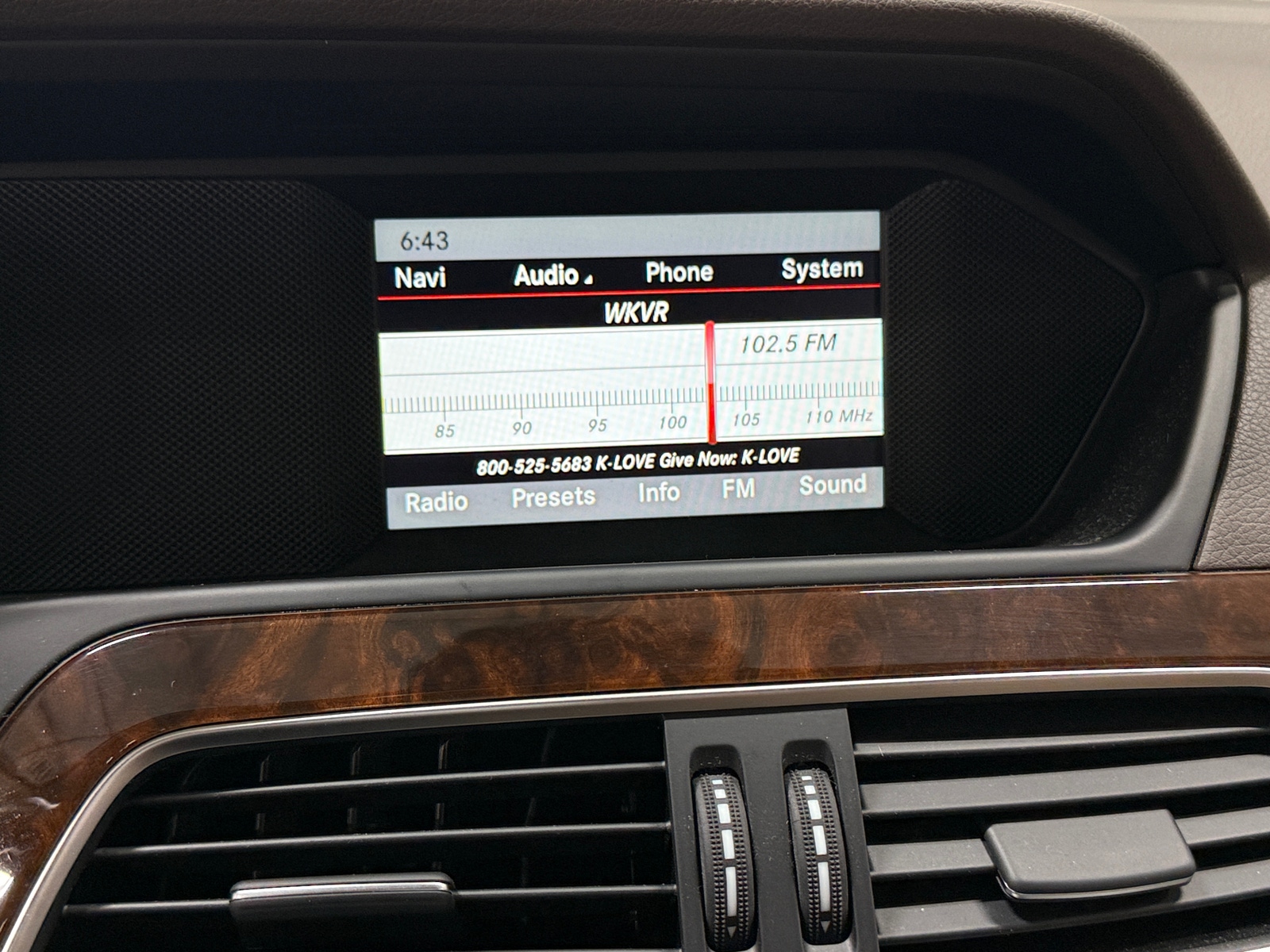 Thumbnail: 2014 Mercedes-Benz C-Class - 3