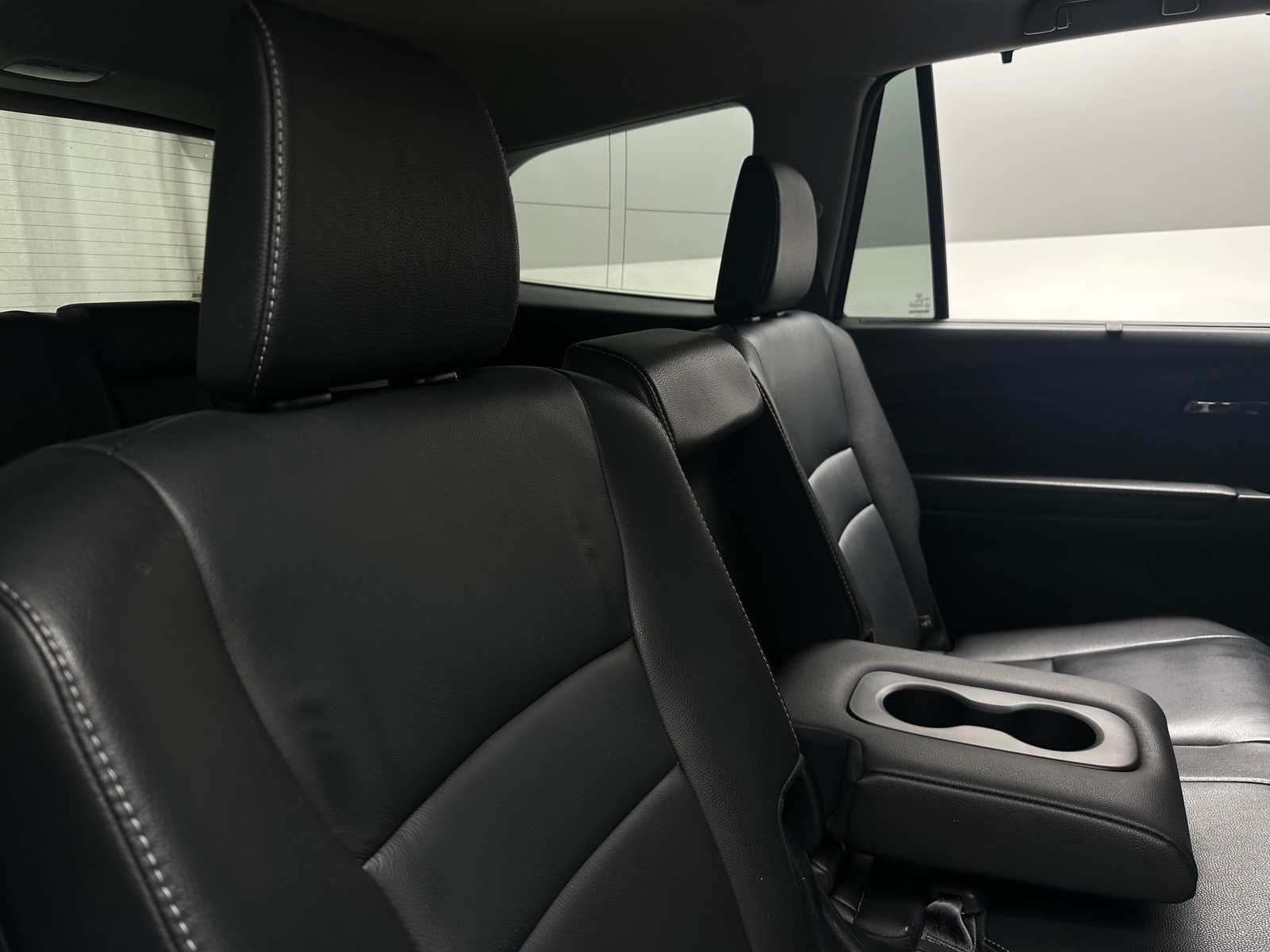 Thumbnail: 2017 Honda Pilot - 5