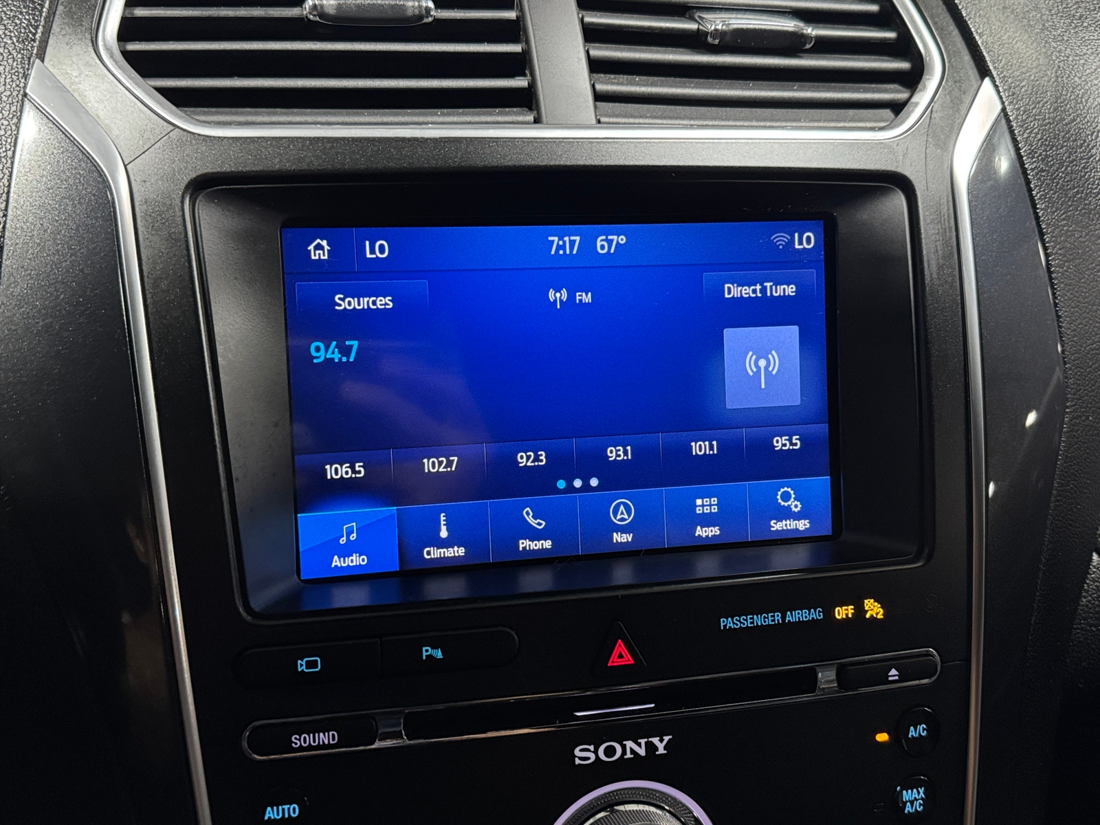 Thumbnail: 2018 Ford Explorer - 3
