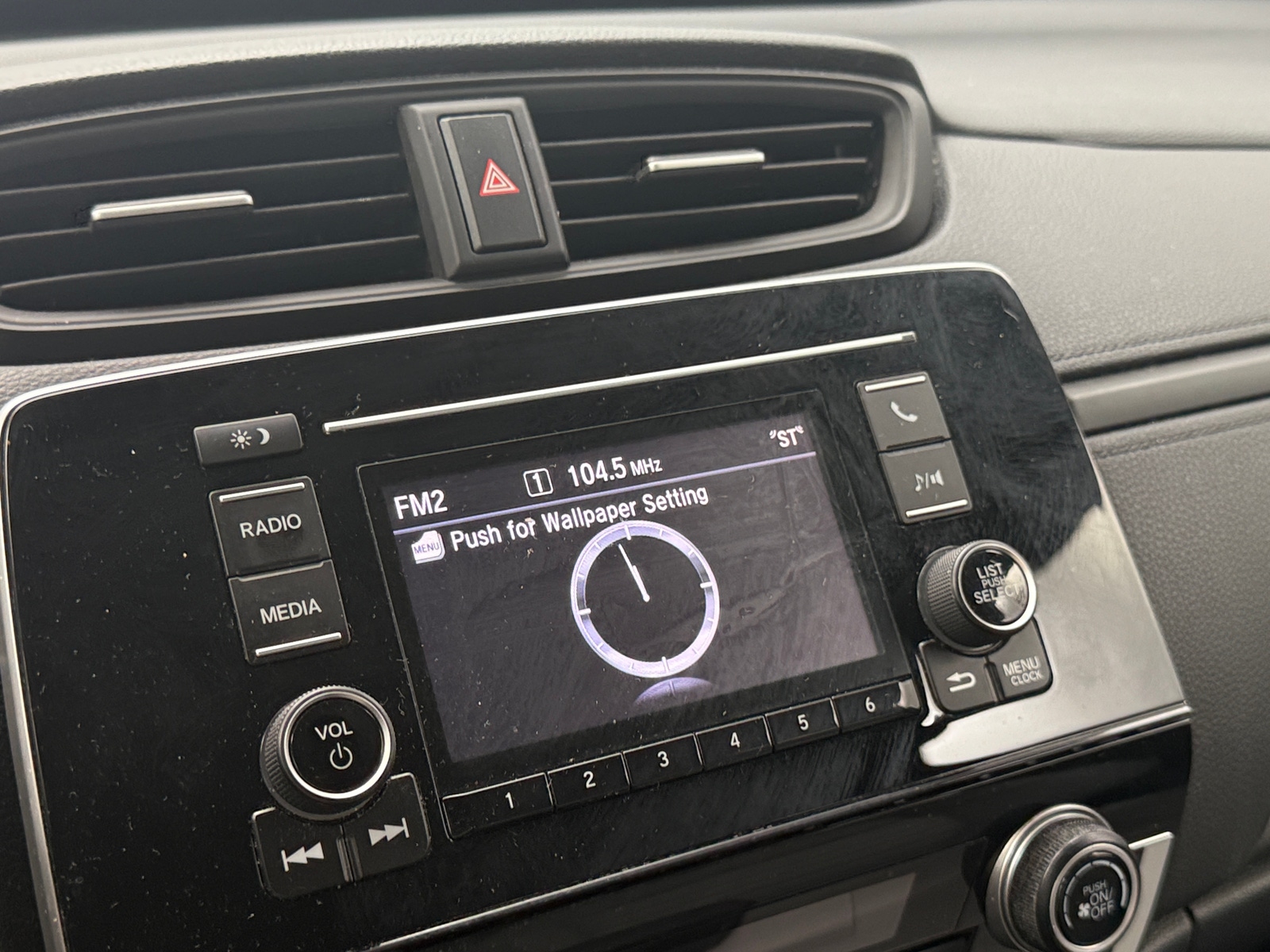 Thumbnail: 2017 Honda CR-V - 4
