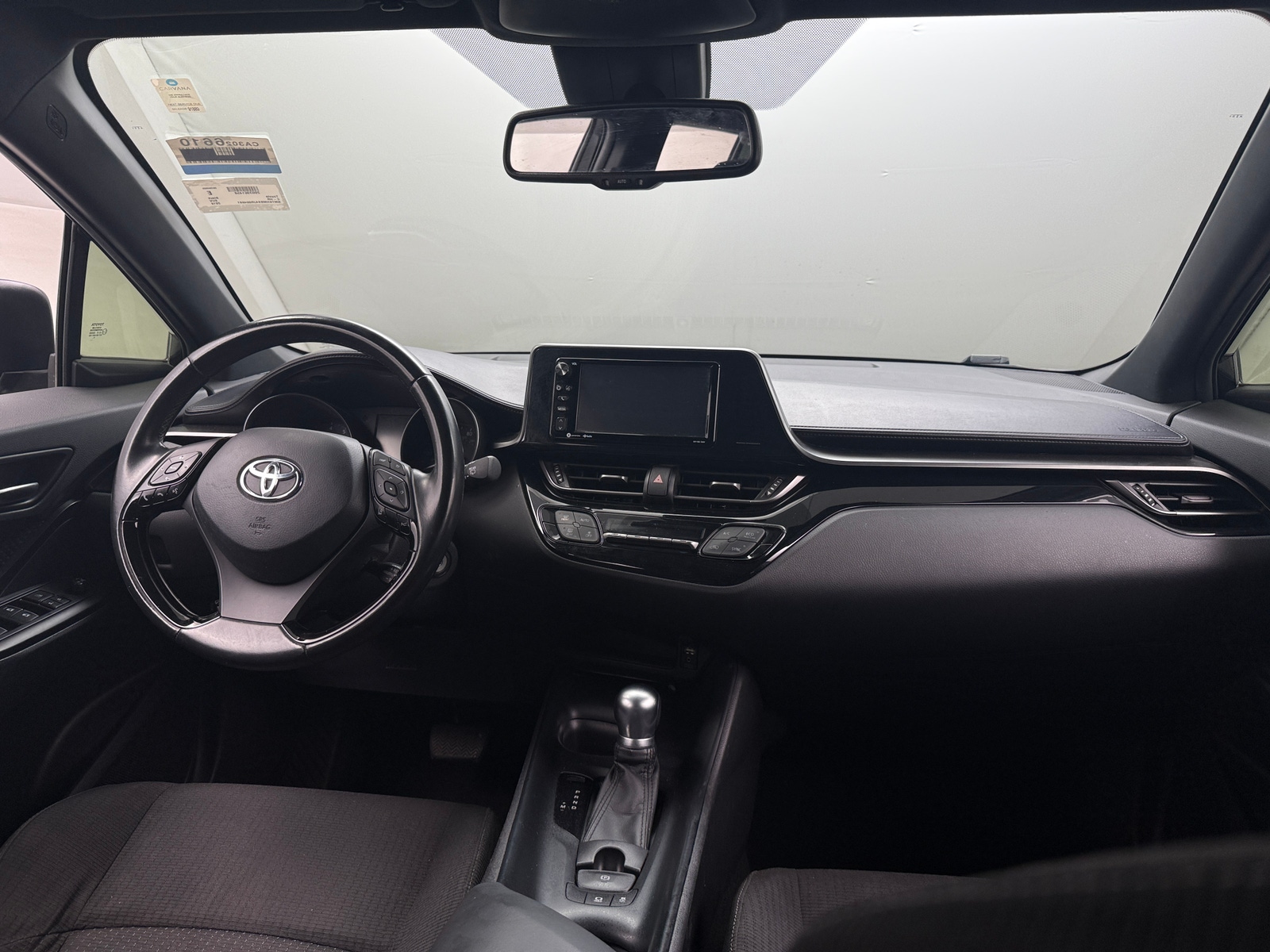Thumbnail: 2018 Toyota C-HR - 3