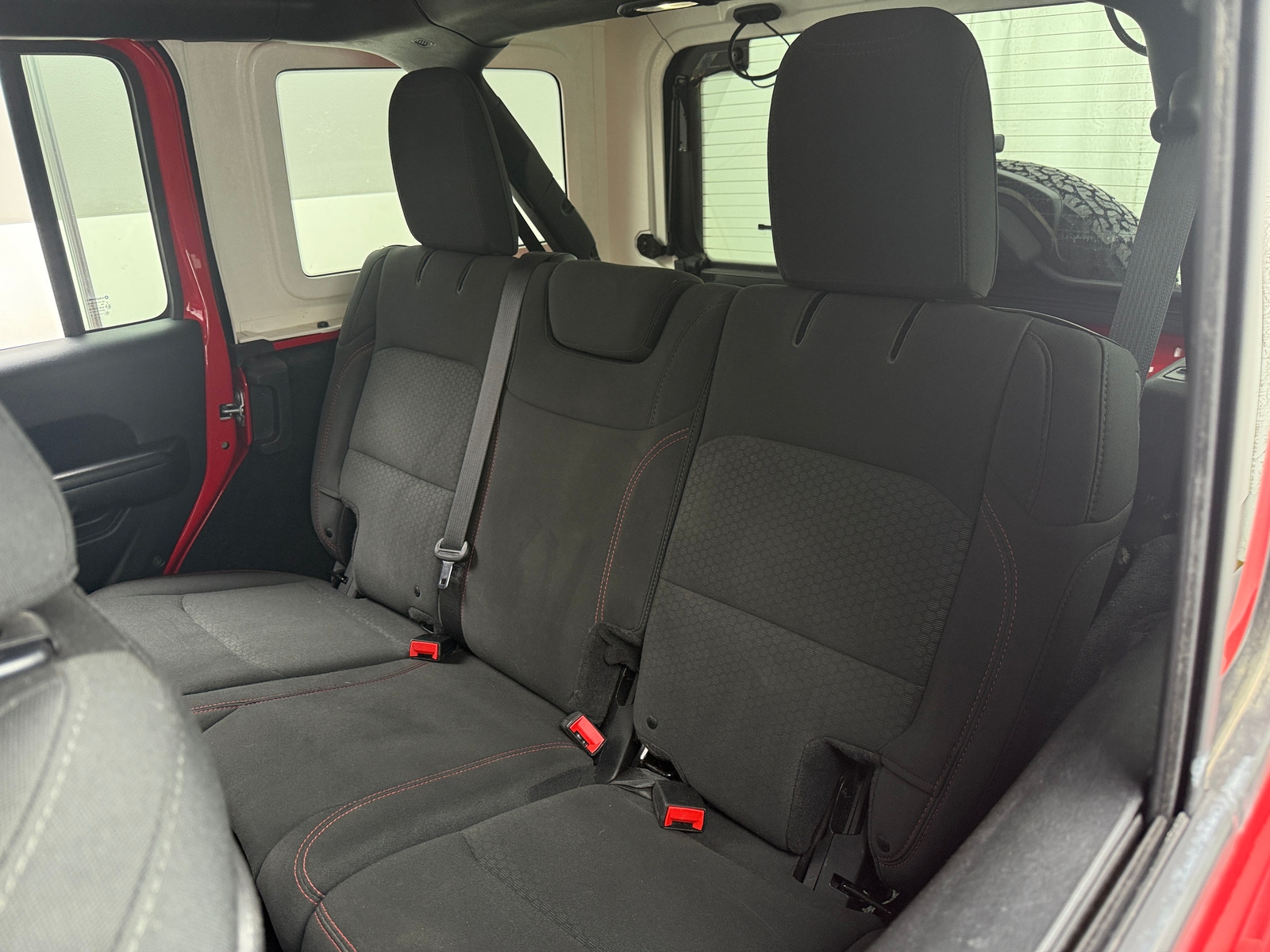 Thumbnail: 2019 Jeep Wrangler - 6