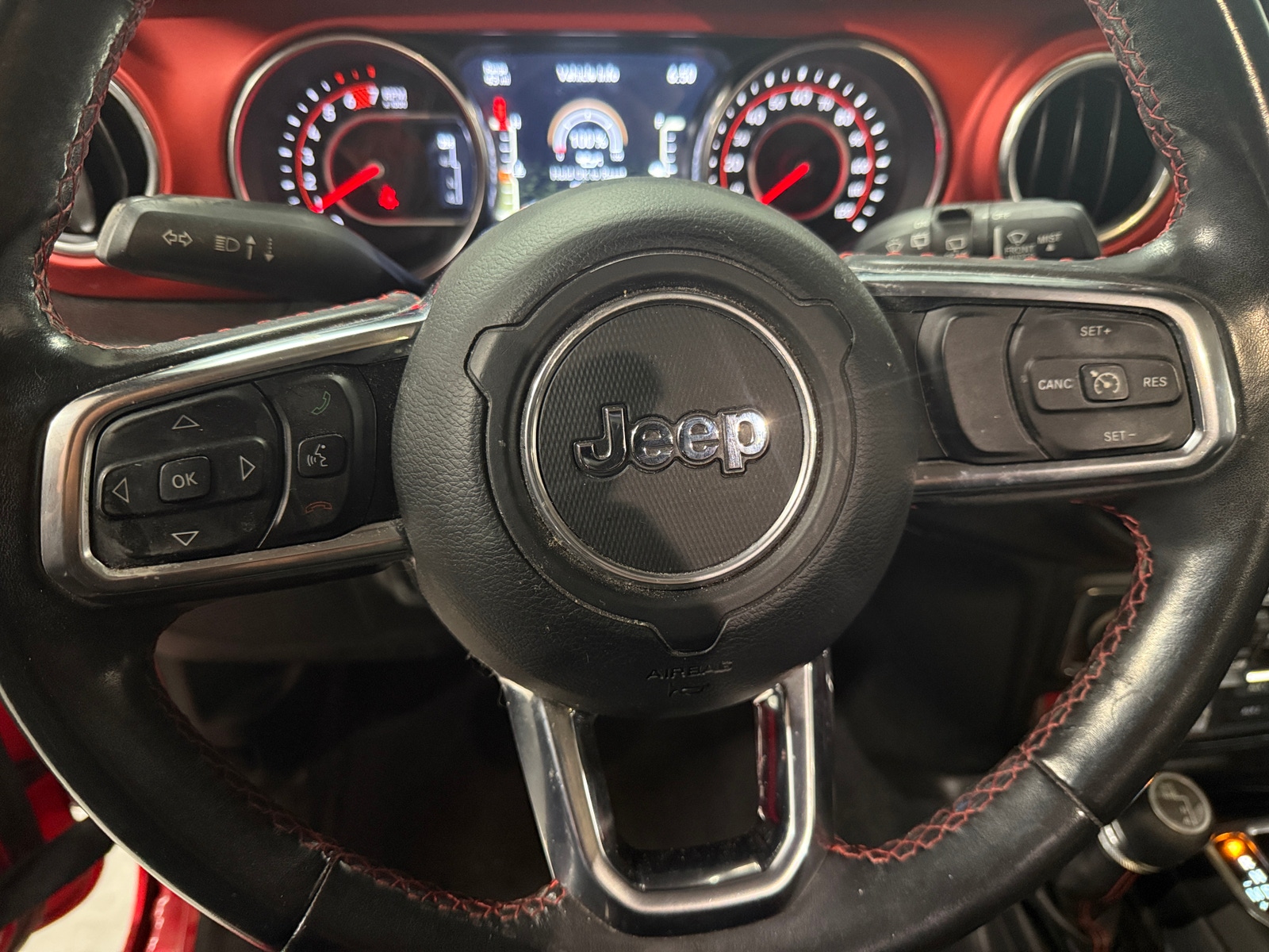 Thumbnail: 2019 Jeep Wrangler - 5