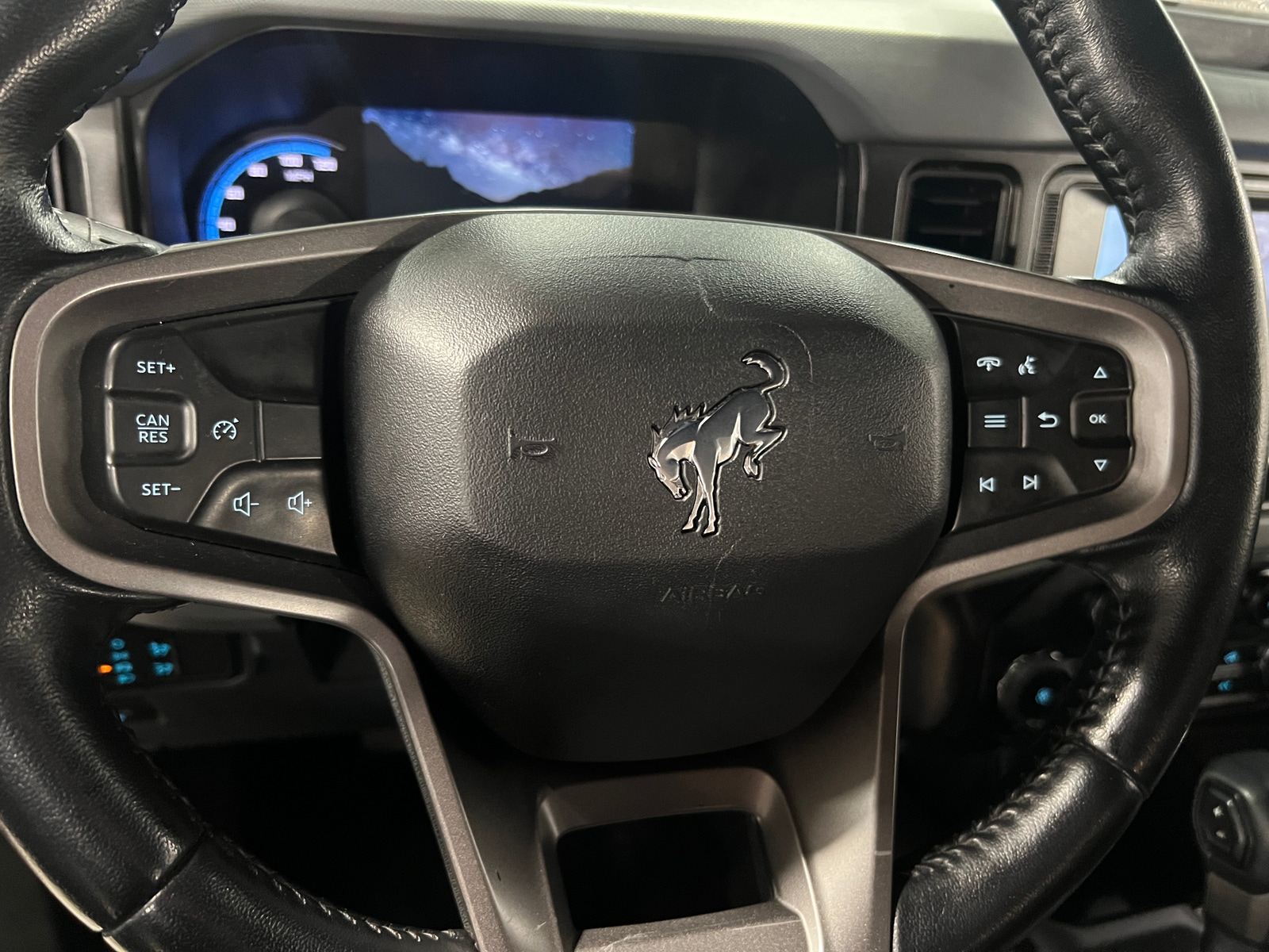 Thumbnail: 2022 Ford Bronco - 5