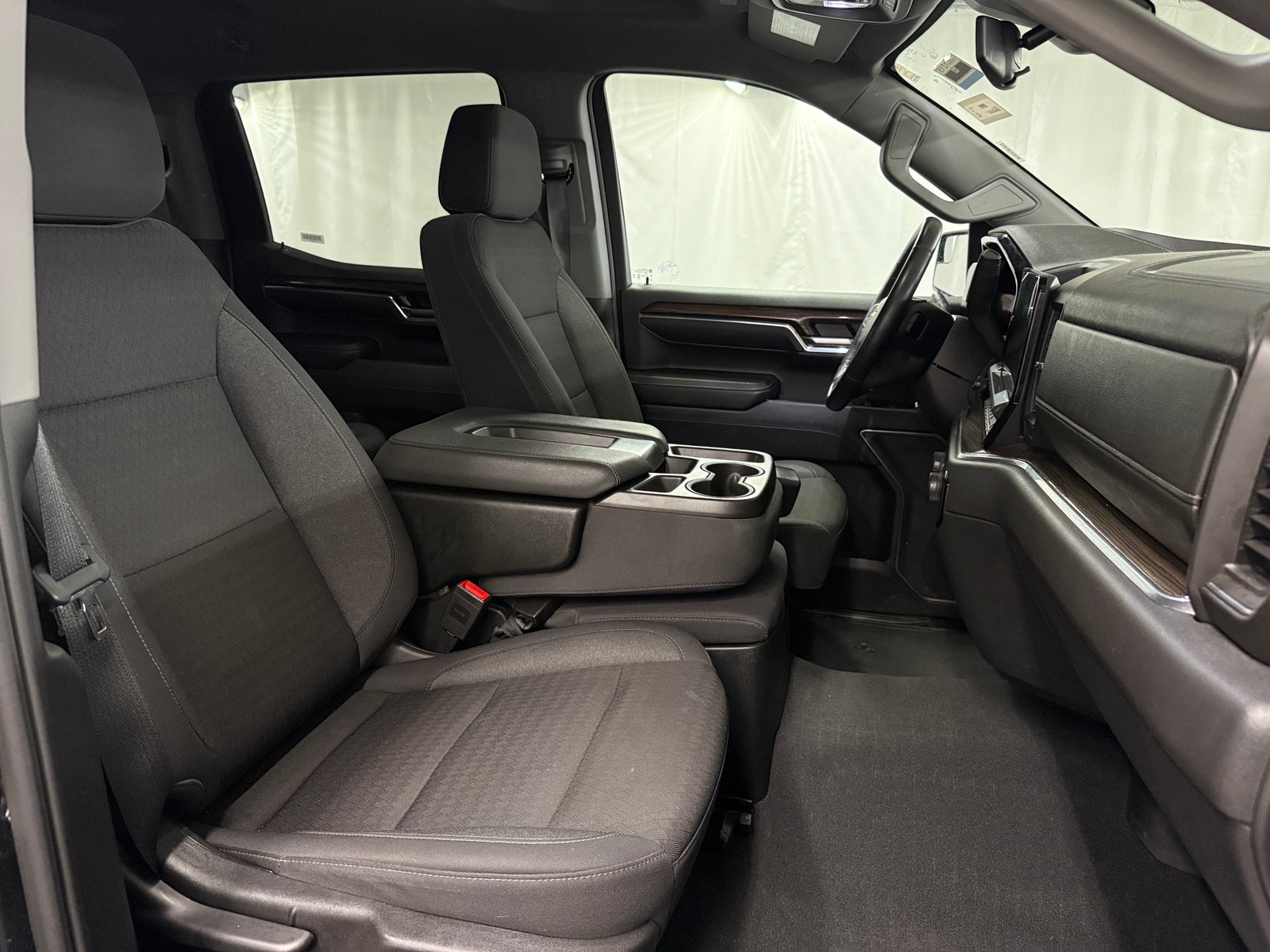 Thumbnail: 2024 Chevrolet Silverado 1500 - 2