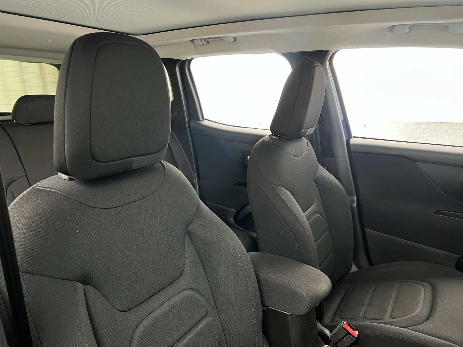 Thumbnail: 2020 Jeep Renegade - 2