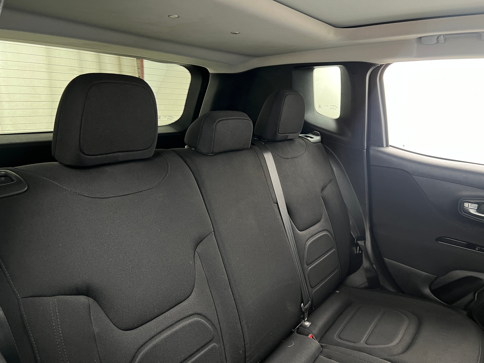 Thumbnail: 2020 Jeep Renegade - 6