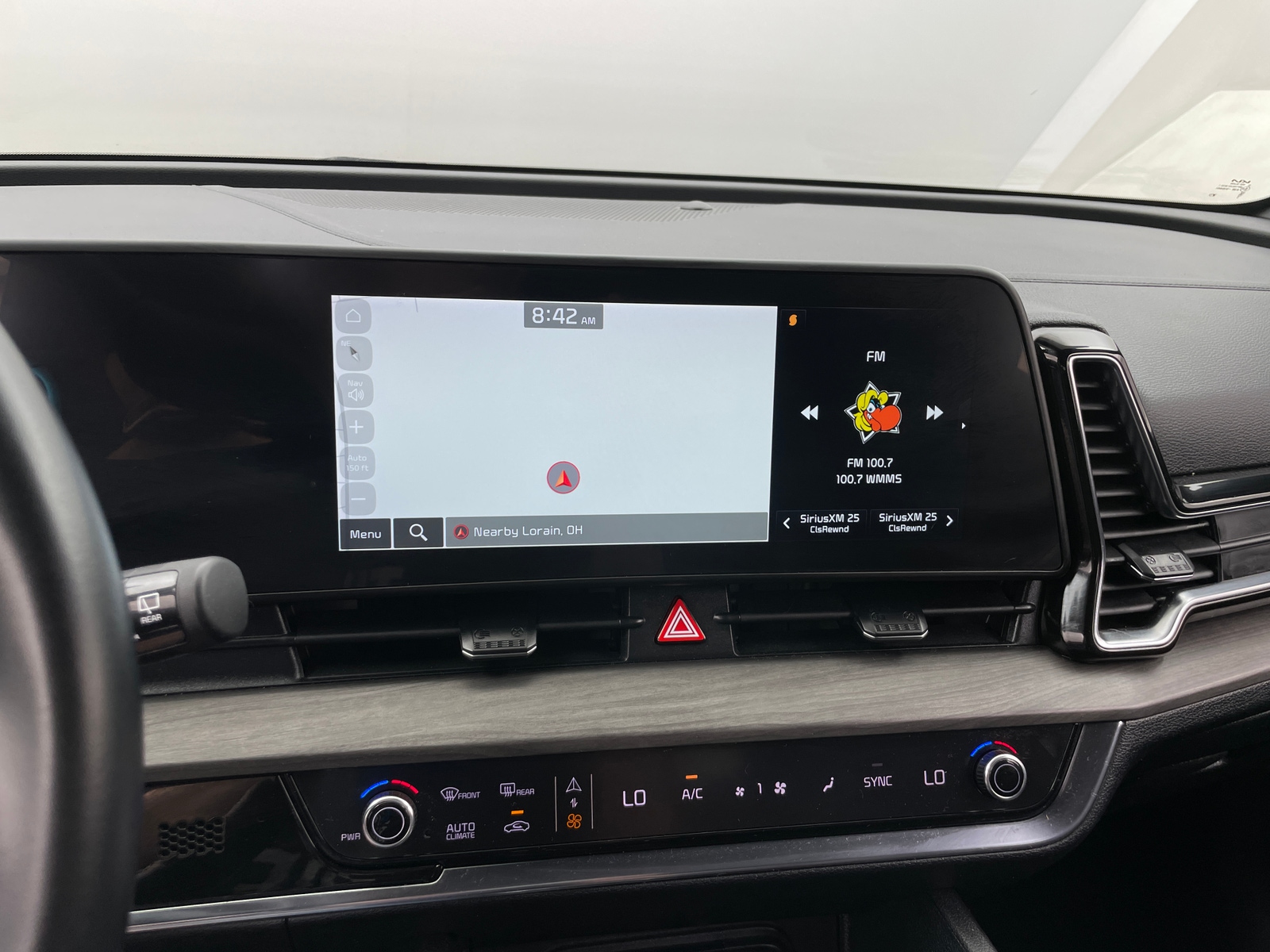 Thumbnail: 2023 Kia Sportage - 3