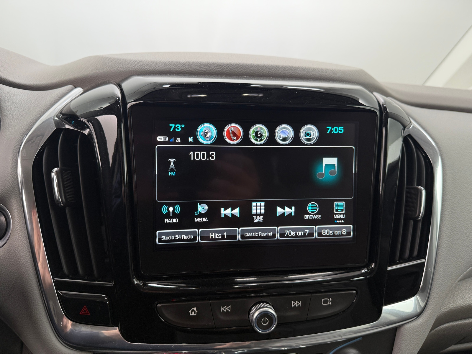 Thumbnail: 2018 Chevrolet Traverse - 3