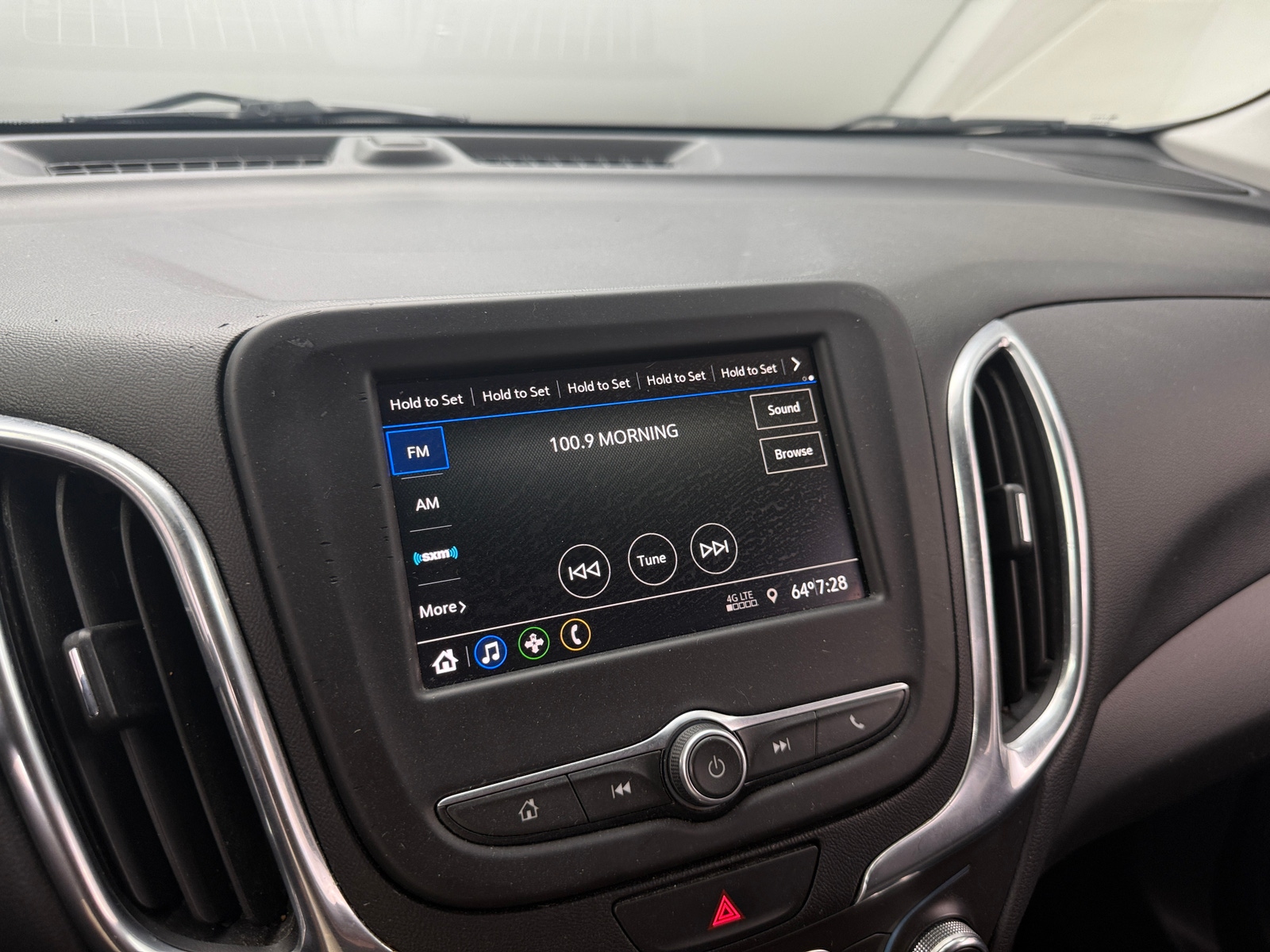 Thumbnail: 2020 Chevrolet Equinox - 4