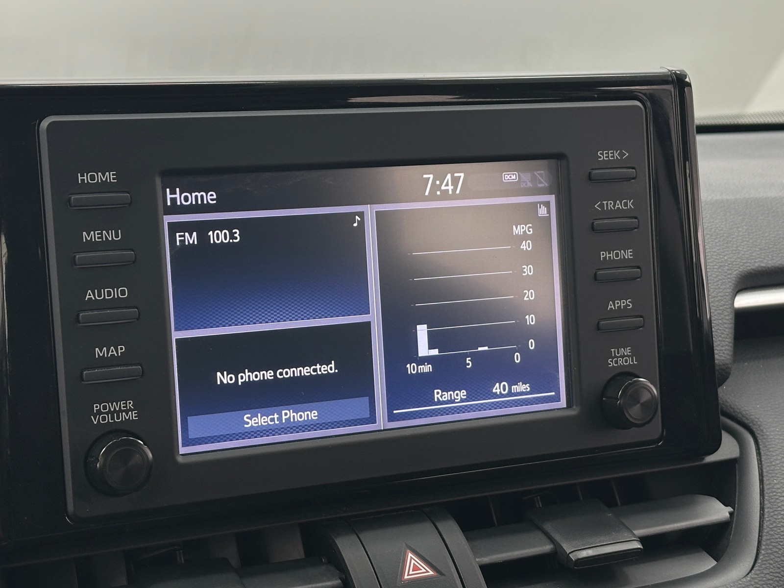 Thumbnail: 2019 Toyota RAV4 - 4