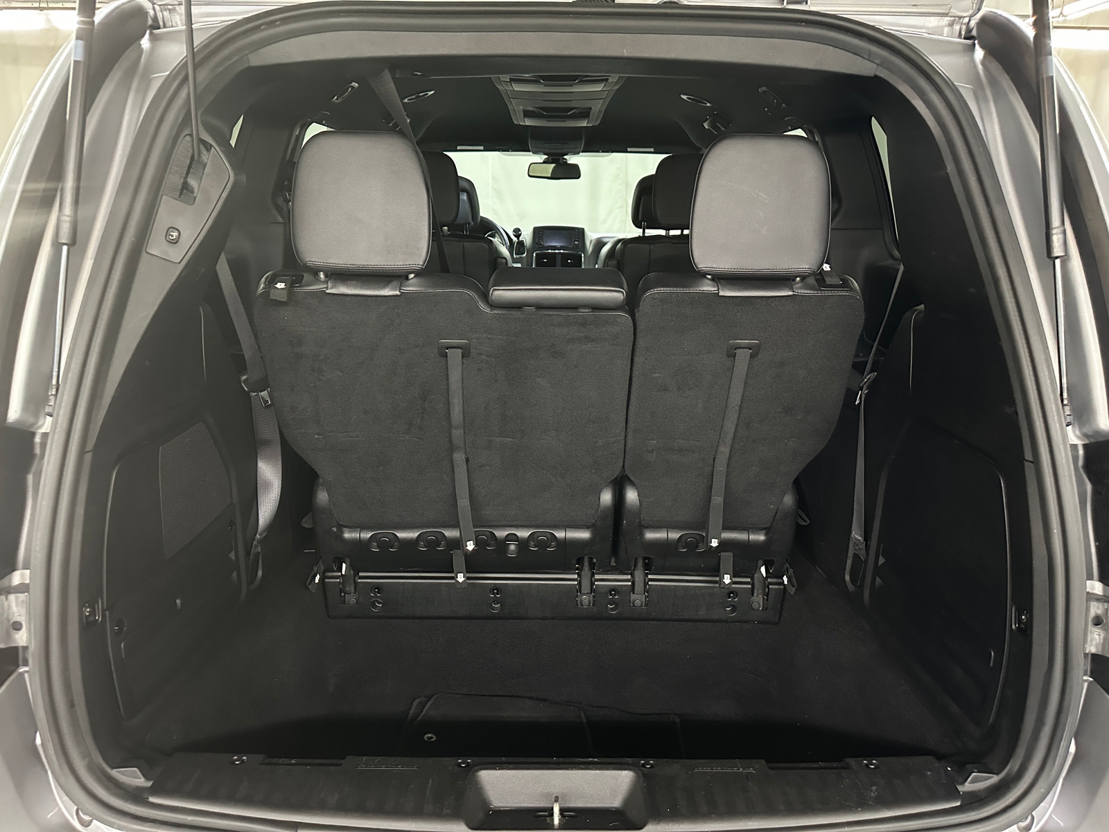 Thumbnail: 2019 Dodge Grand Caravan - 6