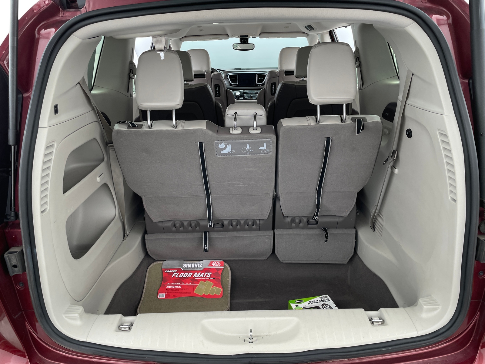 Thumbnail: 2018 Chrysler Pacifica - 6