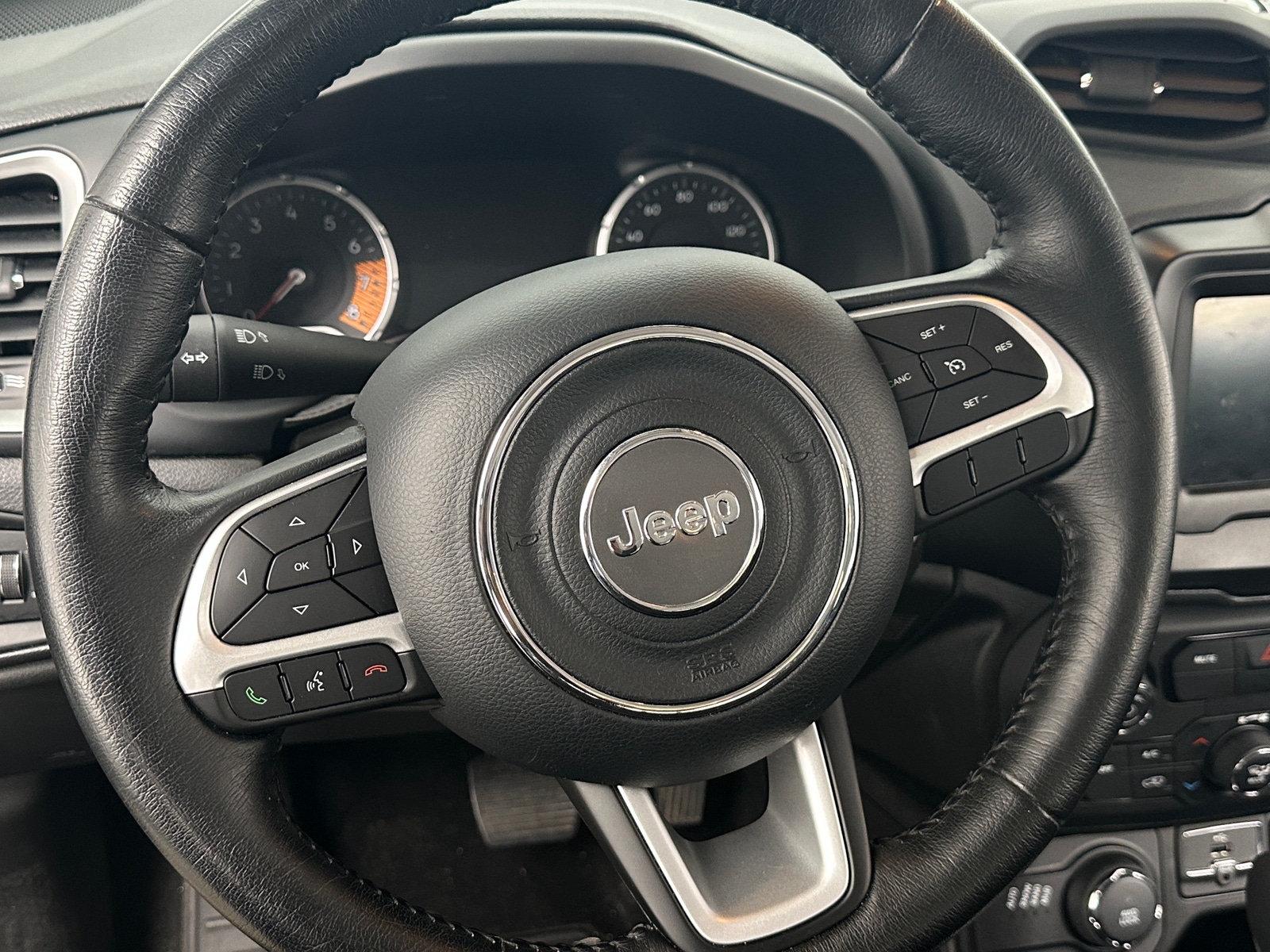 Thumbnail: 2021 Jeep Renegade - 5
