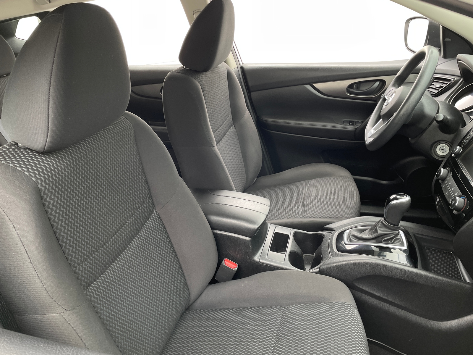 Thumbnail: 2019 Nissan Rogue Sport - 2