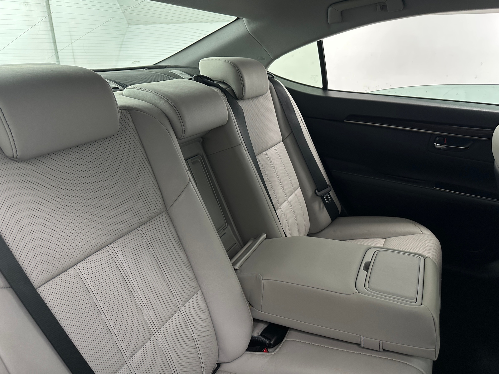 Thumbnail: 2018 Lexus ES - 5