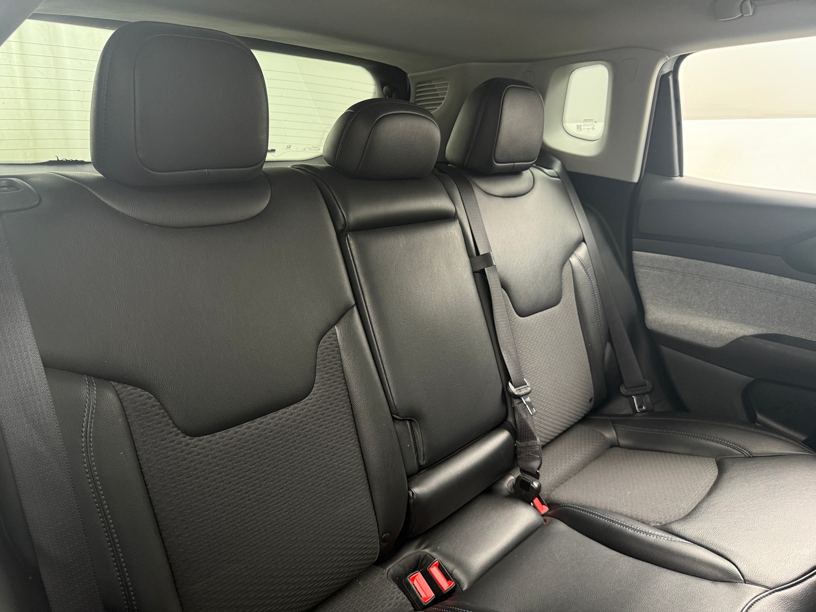 Thumbnail: 2022 Jeep Compass - 6