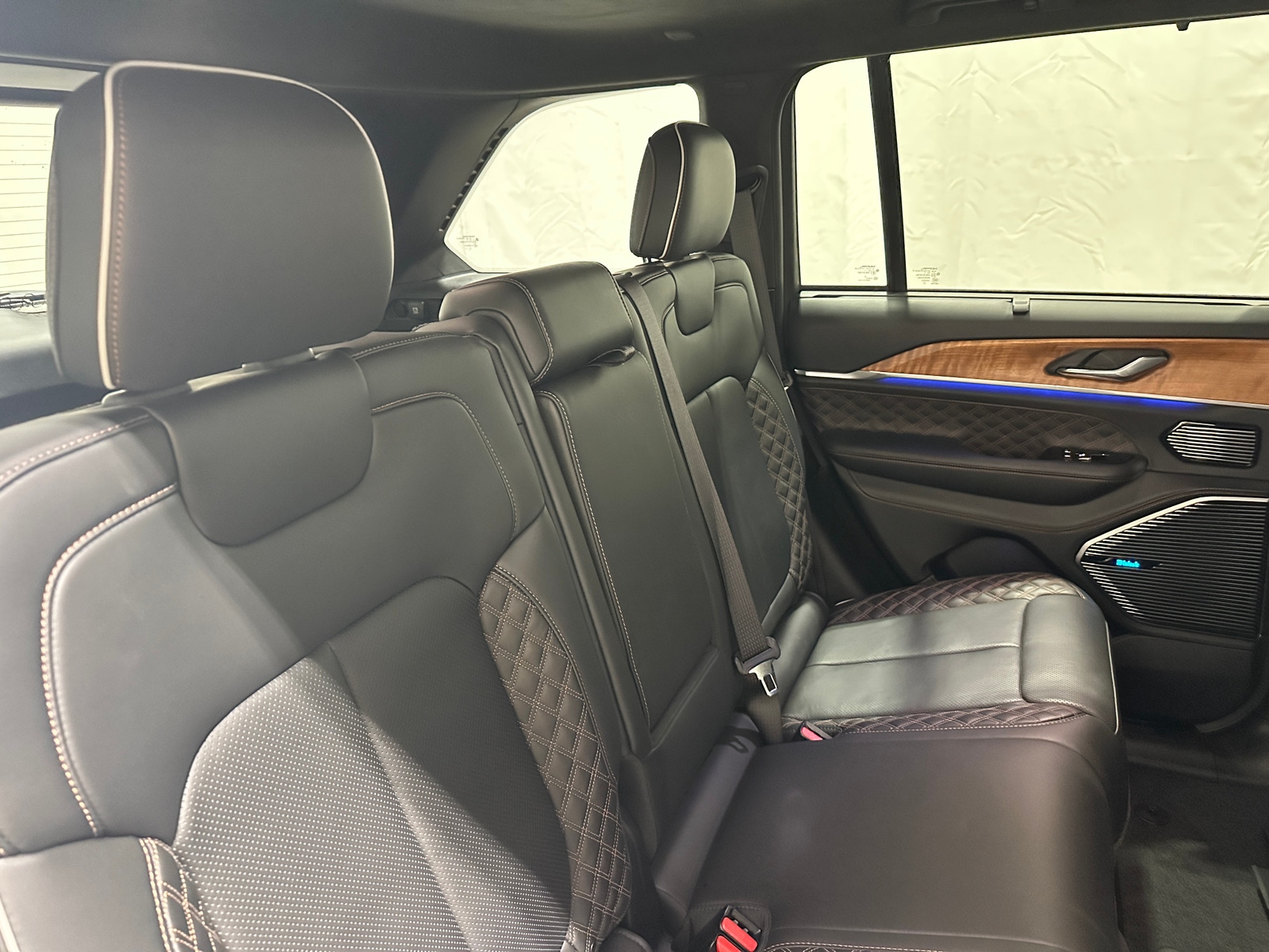 Thumbnail: 2022 Jeep Grand Cherokee - 5