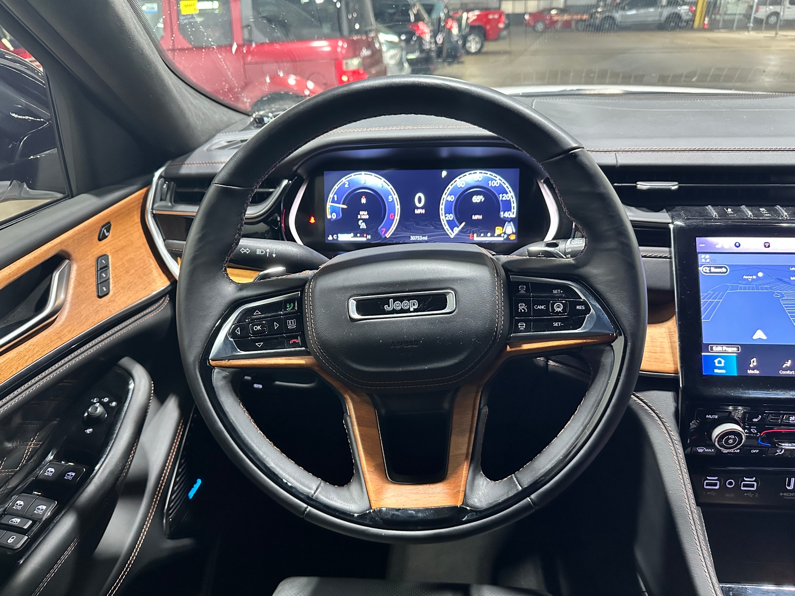 Thumbnail: 2022 Jeep Grand Cherokee - 4