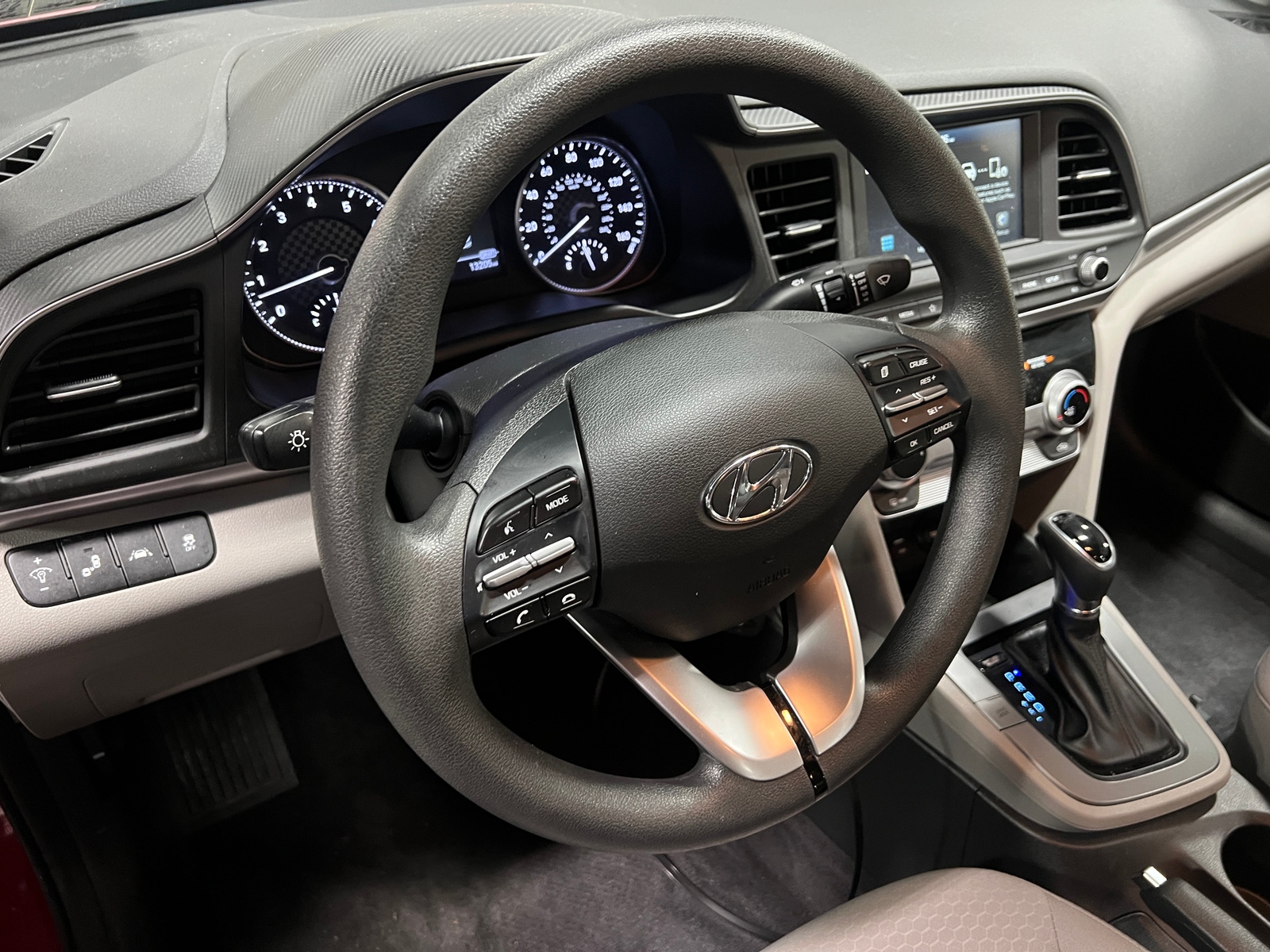 Thumbnail: 2019 Hyundai Elantra - 5