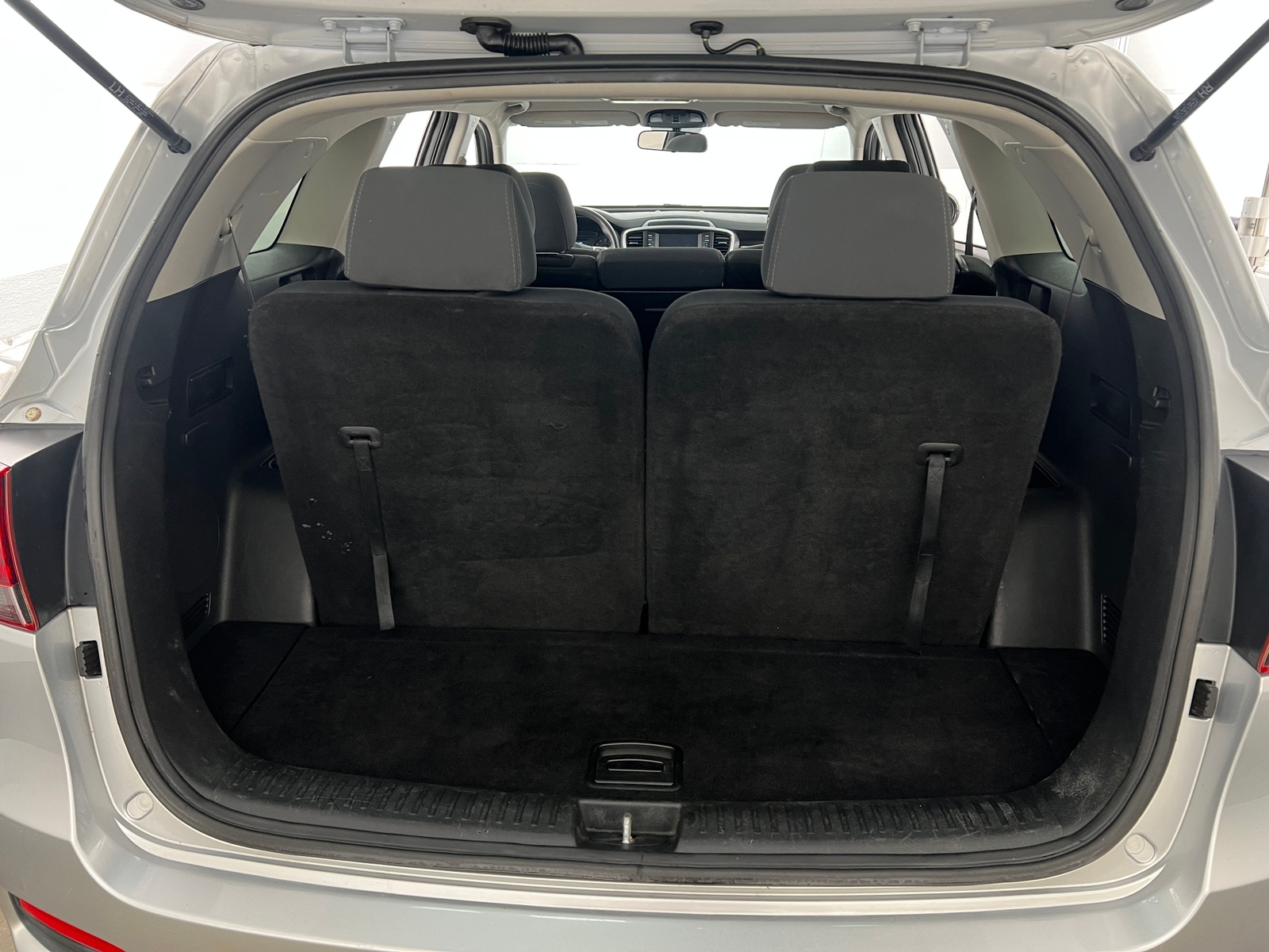 Thumbnail: 2019 Kia Sorento - 7