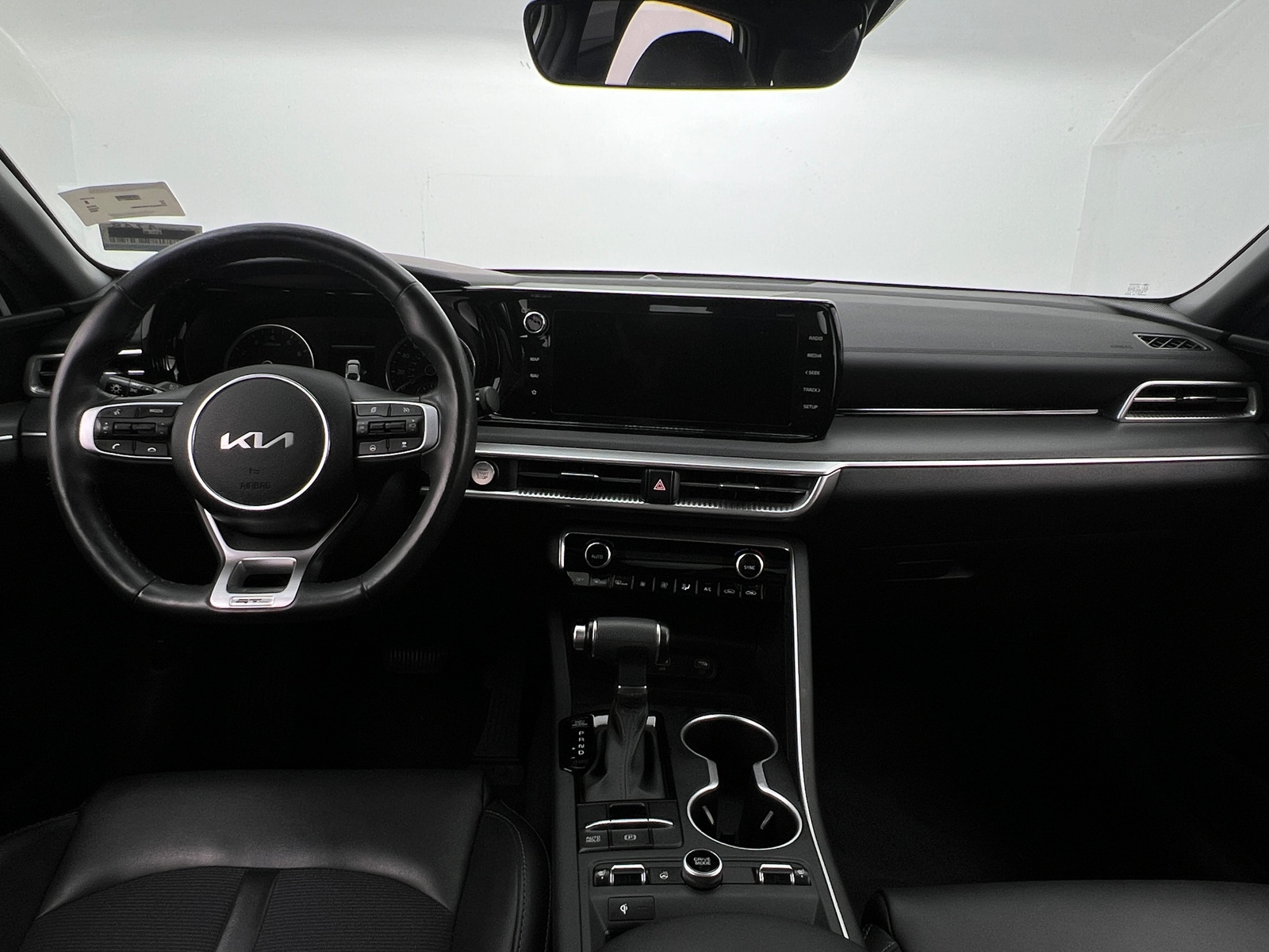Thumbnail: 2023 Kia K5 - 2