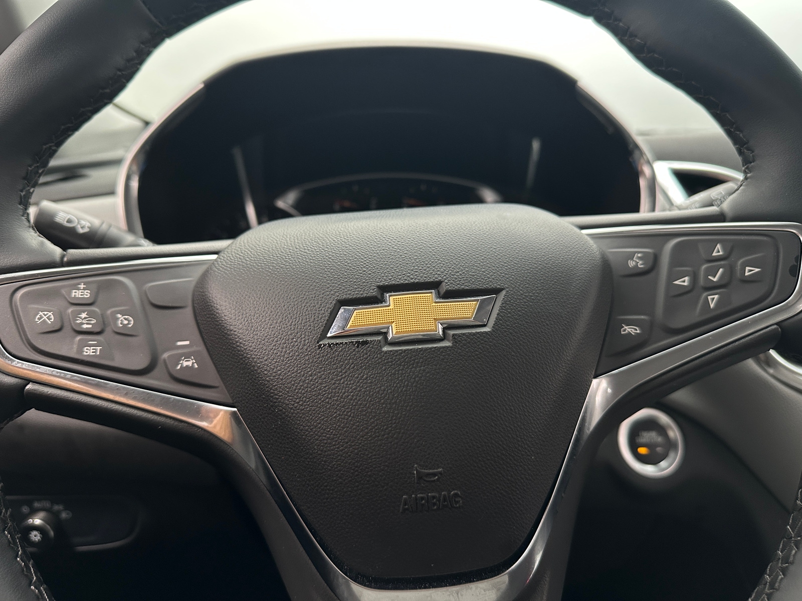 Thumbnail: 2024 Chevrolet Equinox - 5