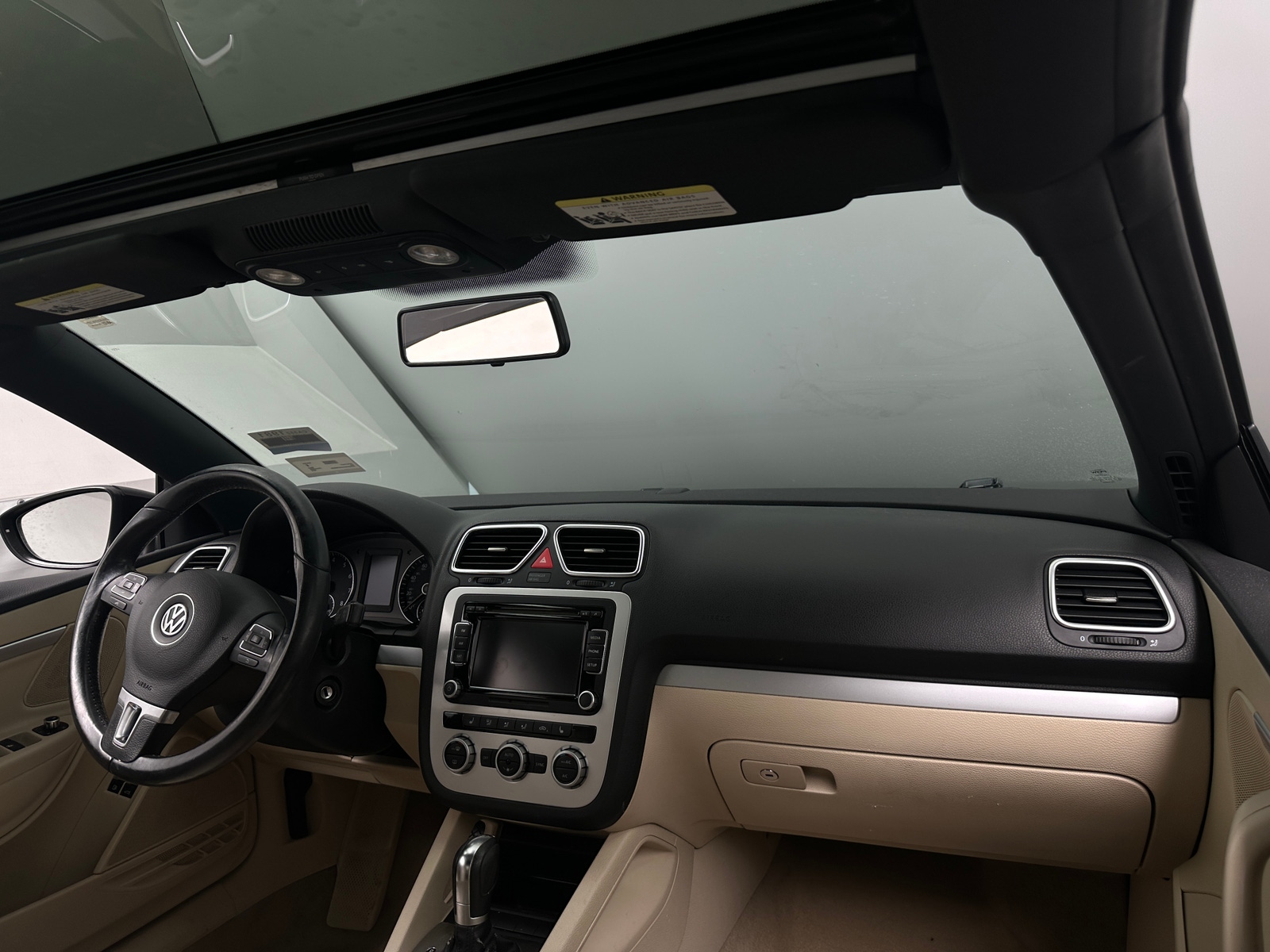 Thumbnail: 2013 Volkswagen Eos - 2