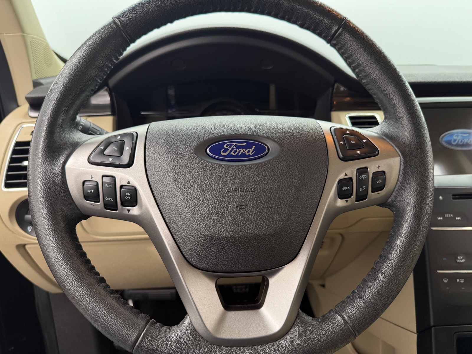 Thumbnail: 2019 Ford Flex - 4