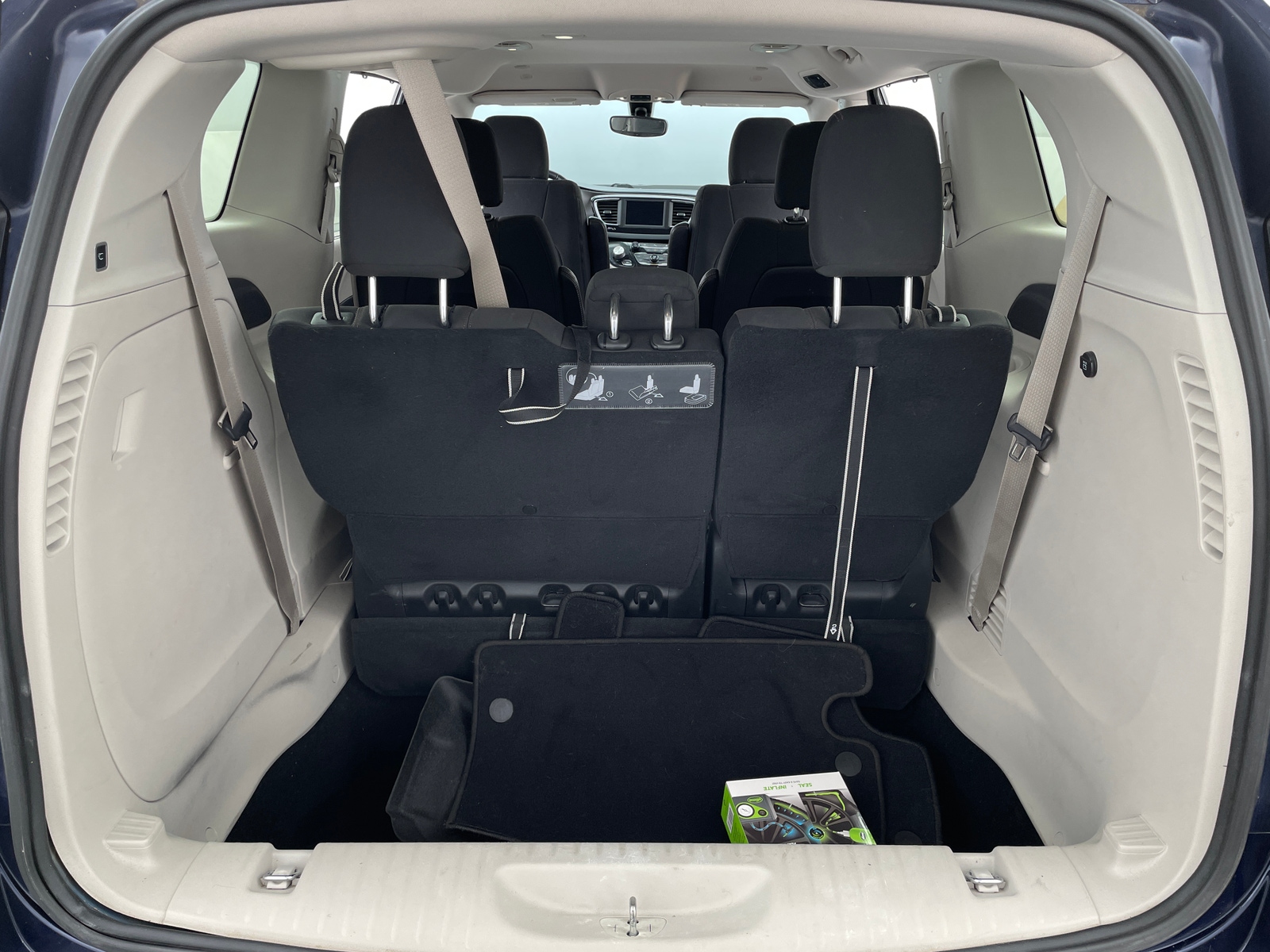 Thumbnail: 2020 Chrysler Pacifica - 7