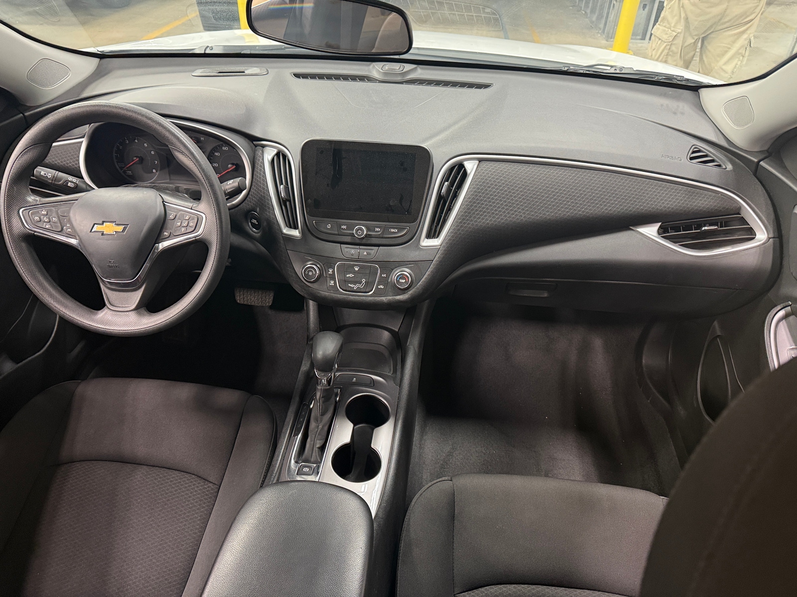 Thumbnail: 2023 Chevrolet Malibu - 3